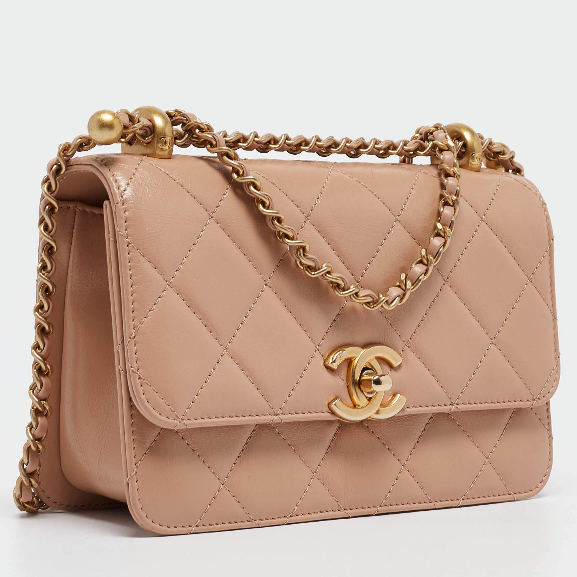 Chanel Beige Quilted Leather Perfect Fit Flap Bag In Good Condition In Dubai, Al Qouz 2