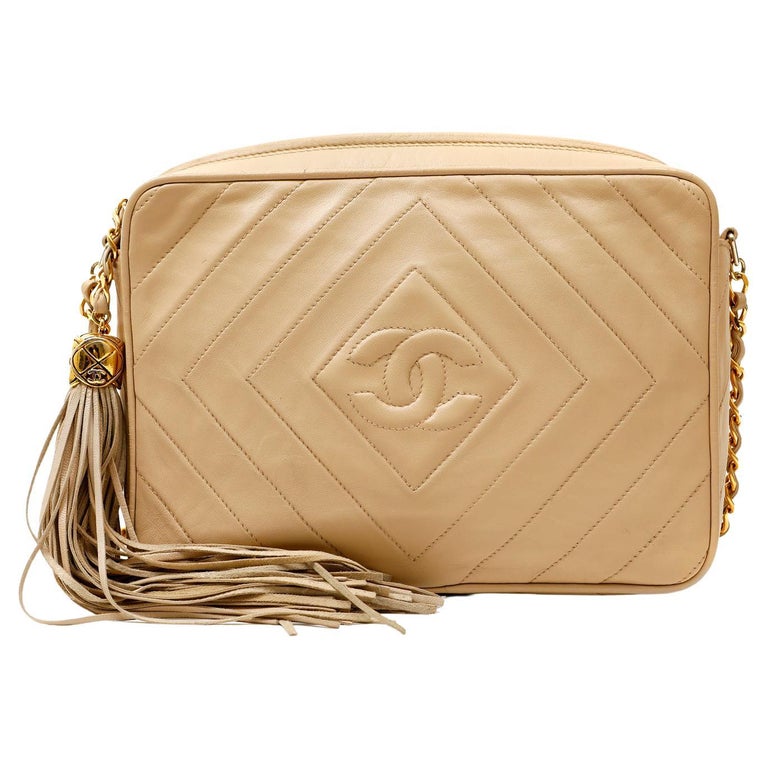 Chanel Beige Quilted Leather Vintage Camera Bag For Sale at