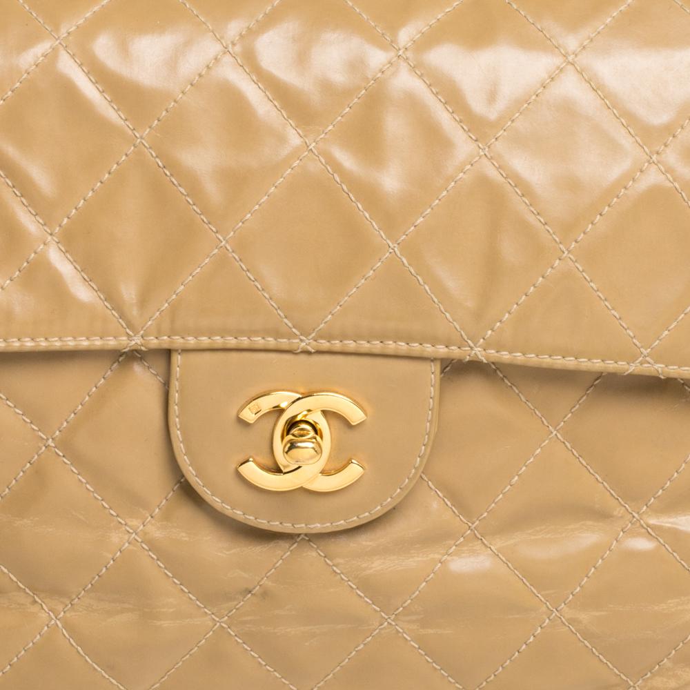 Women's Chanel Beige Quilted Leather Vintage Jumbo Single Flap Shoulder Bag
