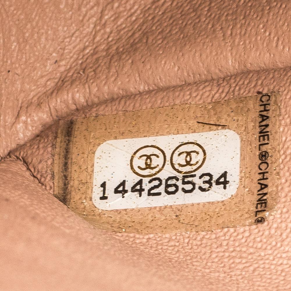 Chanel Beige Gestepptes Lackleder Jumbo Classic Double Flap Tasche 5