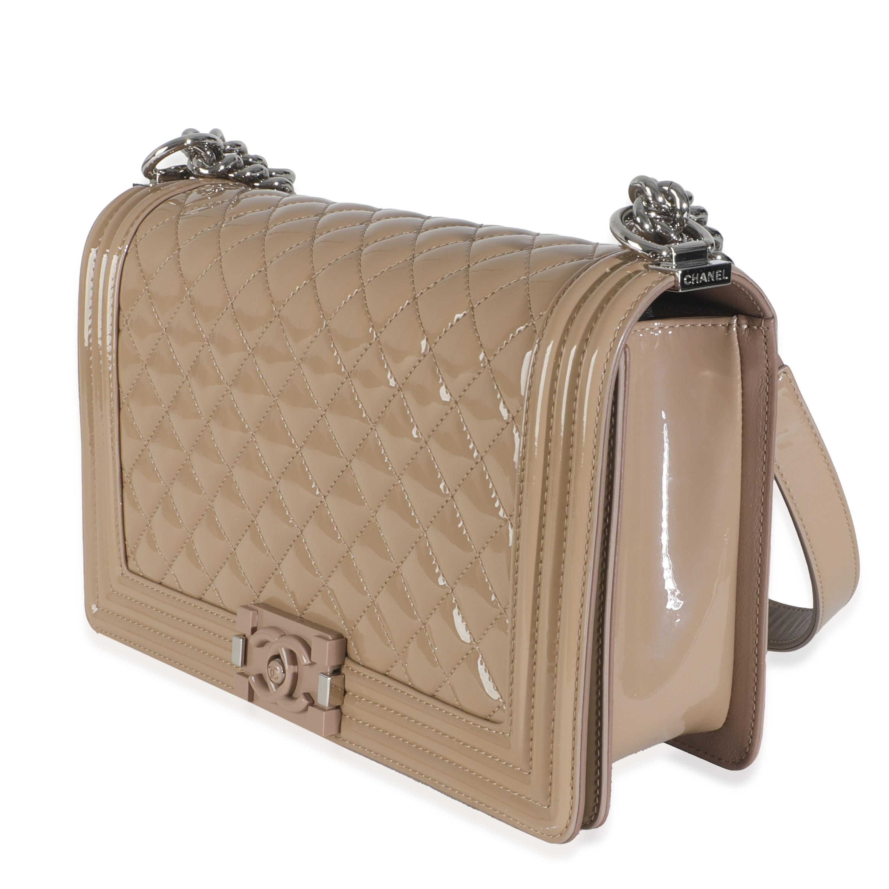 Women's or Men's Chanel Beige Quilted Patent Plexi New Medium Boy Bag For Sale