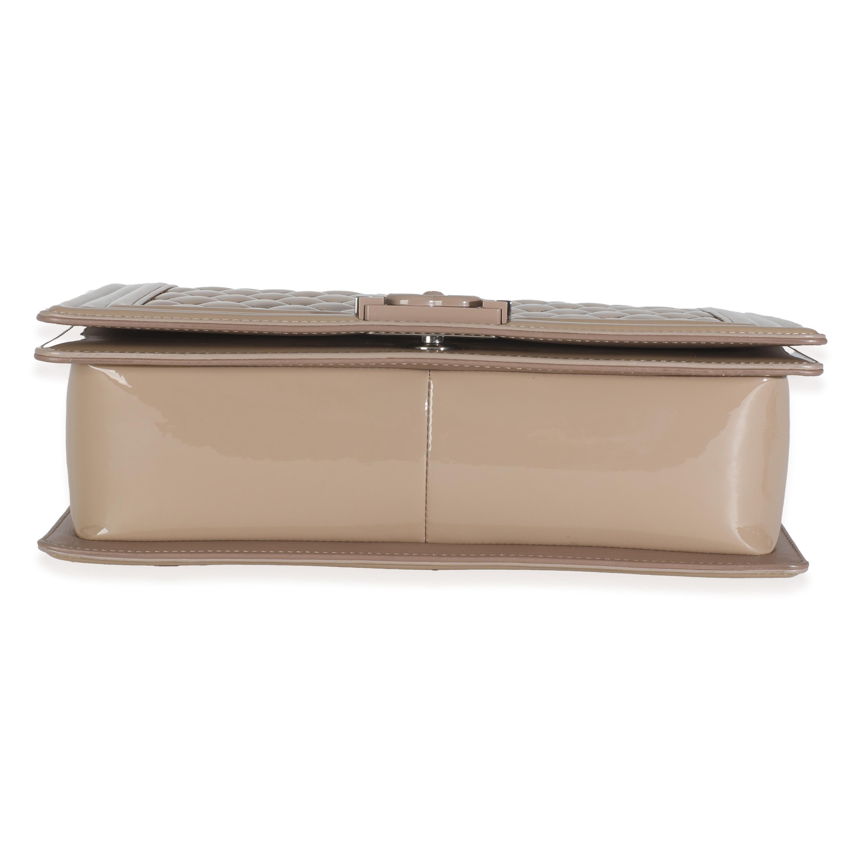 Chanel Beige Quilted Patent Plexi New Medium Boy Bag For Sale 4