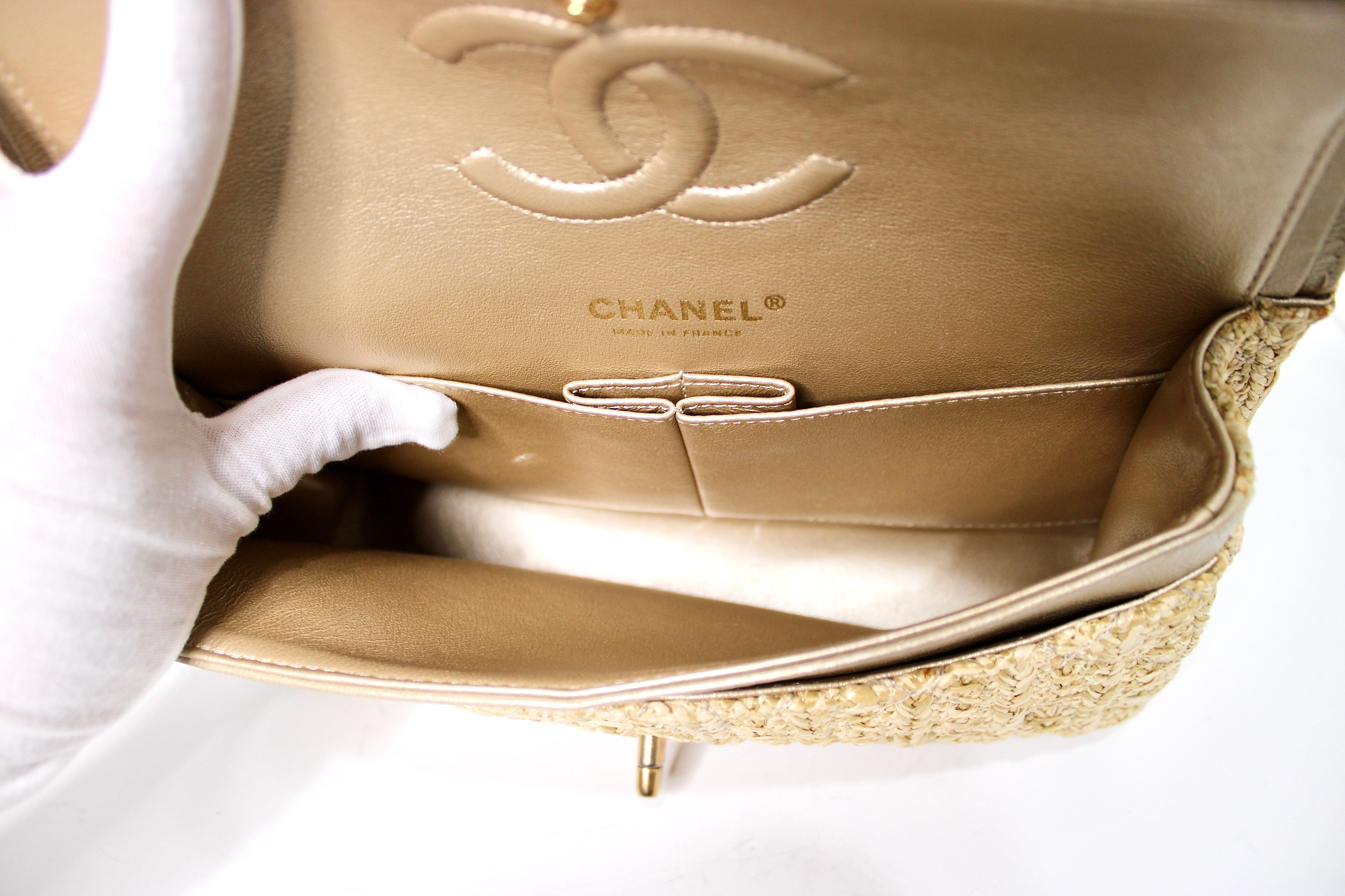 Chanel Beige Borsa classica trapuntata in rafia con doppia patta circa 2017 in vendita 7