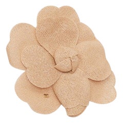 CHANEL beige raffia Camelia flower gold CC logo big pin brooch