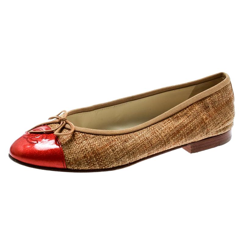 Chanel Beige Raffia With Red Patent Leather CC Cap Toe Ballet