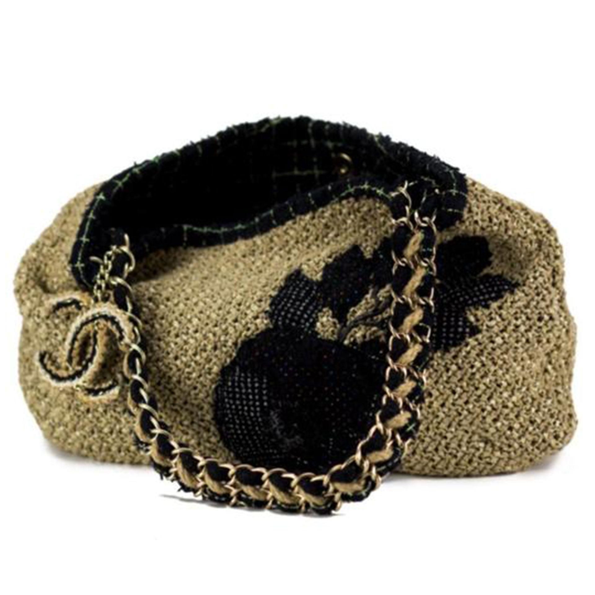 Chanel Beige Rope Organic Raffia Camelia Shoulder Tote For Sale 8
