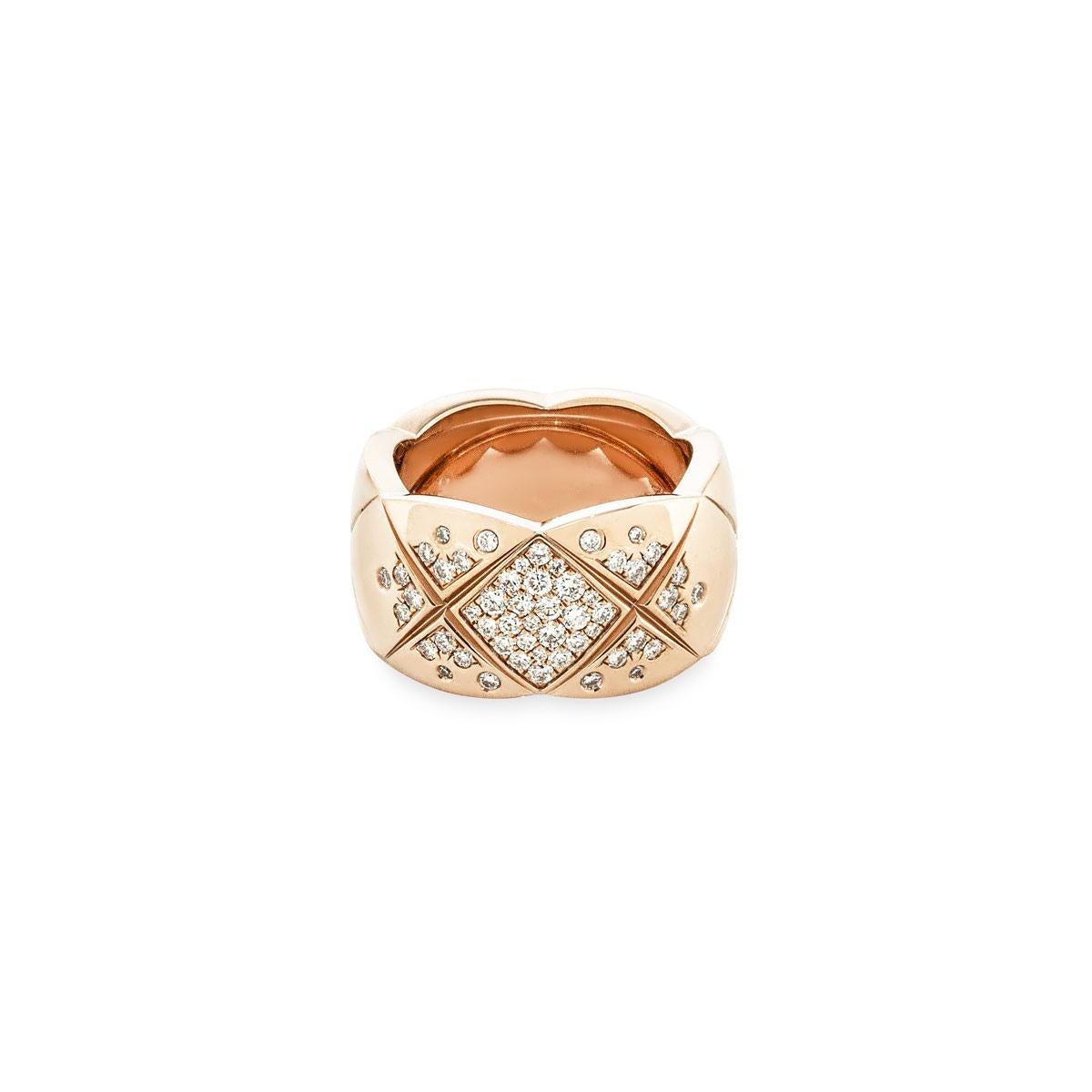 Round Cut Chanel Beige / Rose Gold Diamond Coco Crush Ring Size 50 J11100 For Sale