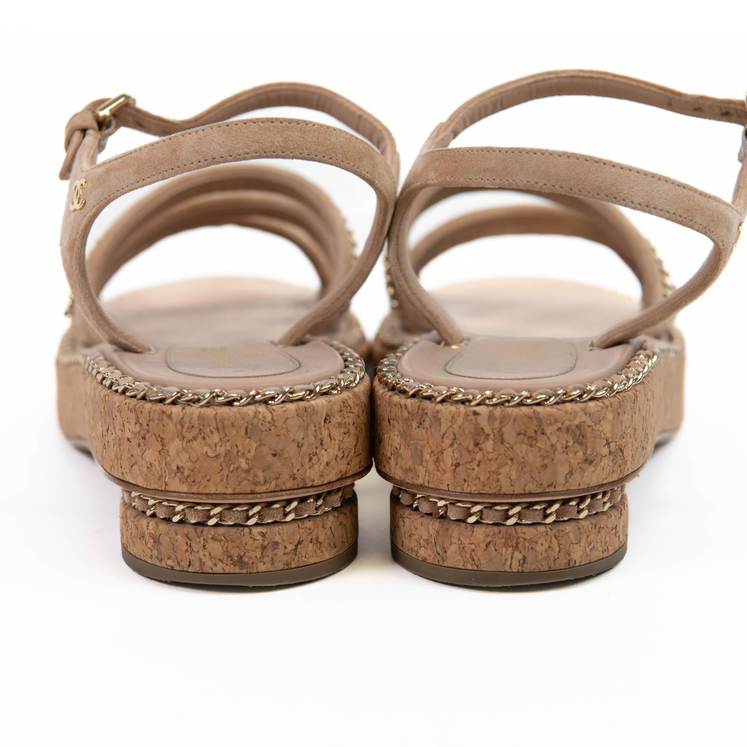 Femenino o masculino Chanel Sandalias de ante beige 2020 entrelazadas de corcho CC Logo 39.5