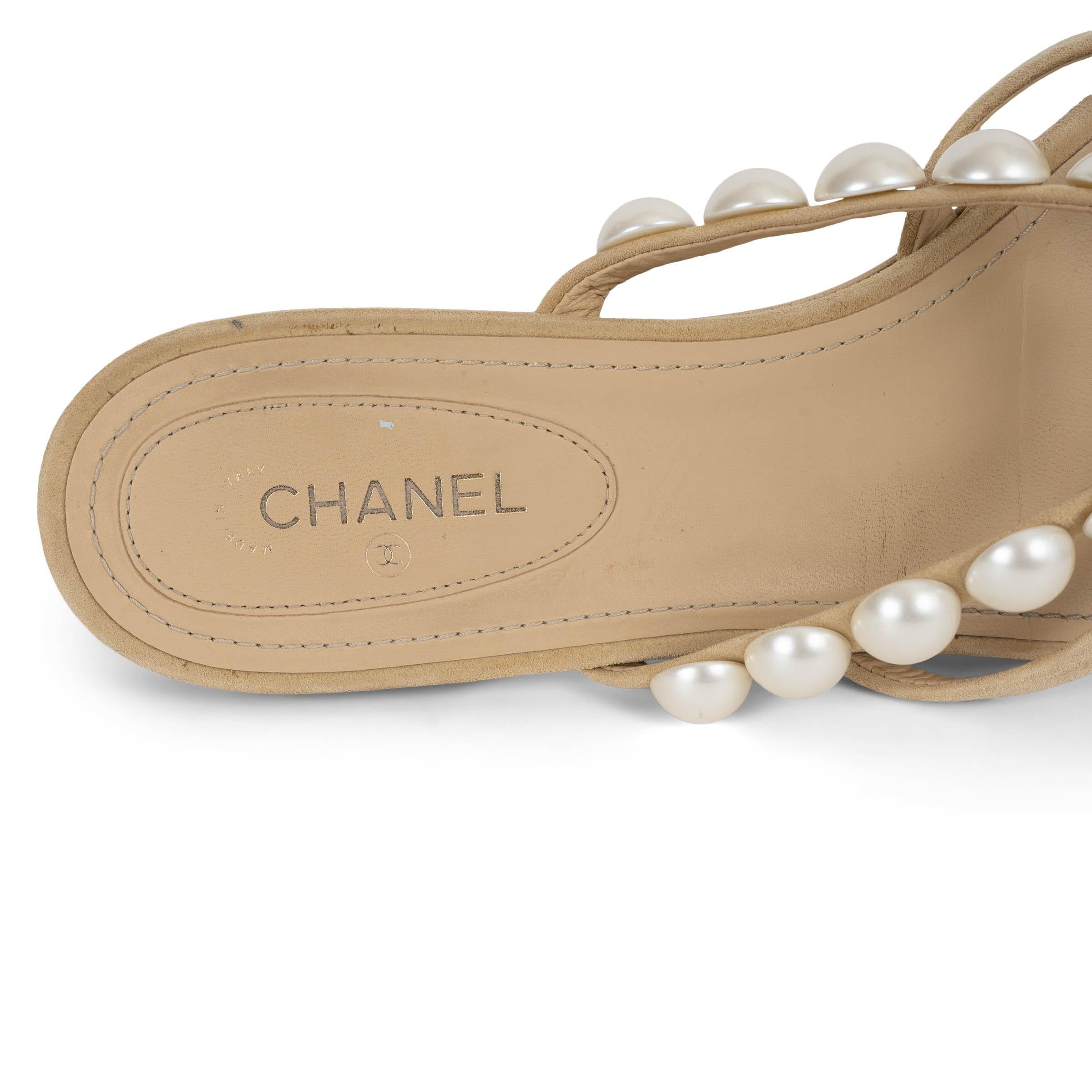CHANEL daim beige 21P PEARL SLIDE Sandales Chaussures 39 G37274 en vente 3