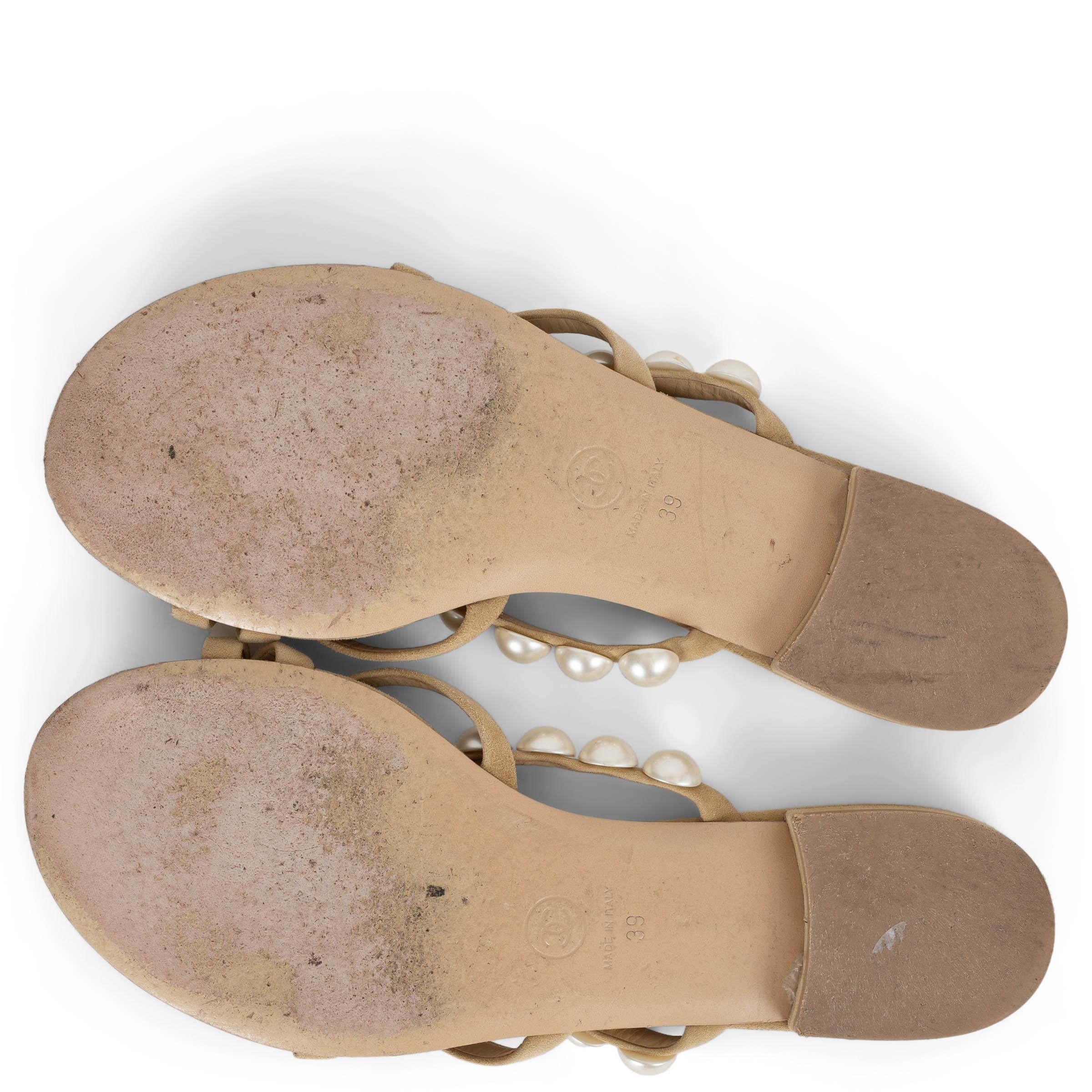 CHANEL daim beige 21P PEARL SLIDE Sandales Chaussures 39 G37274 en vente 4