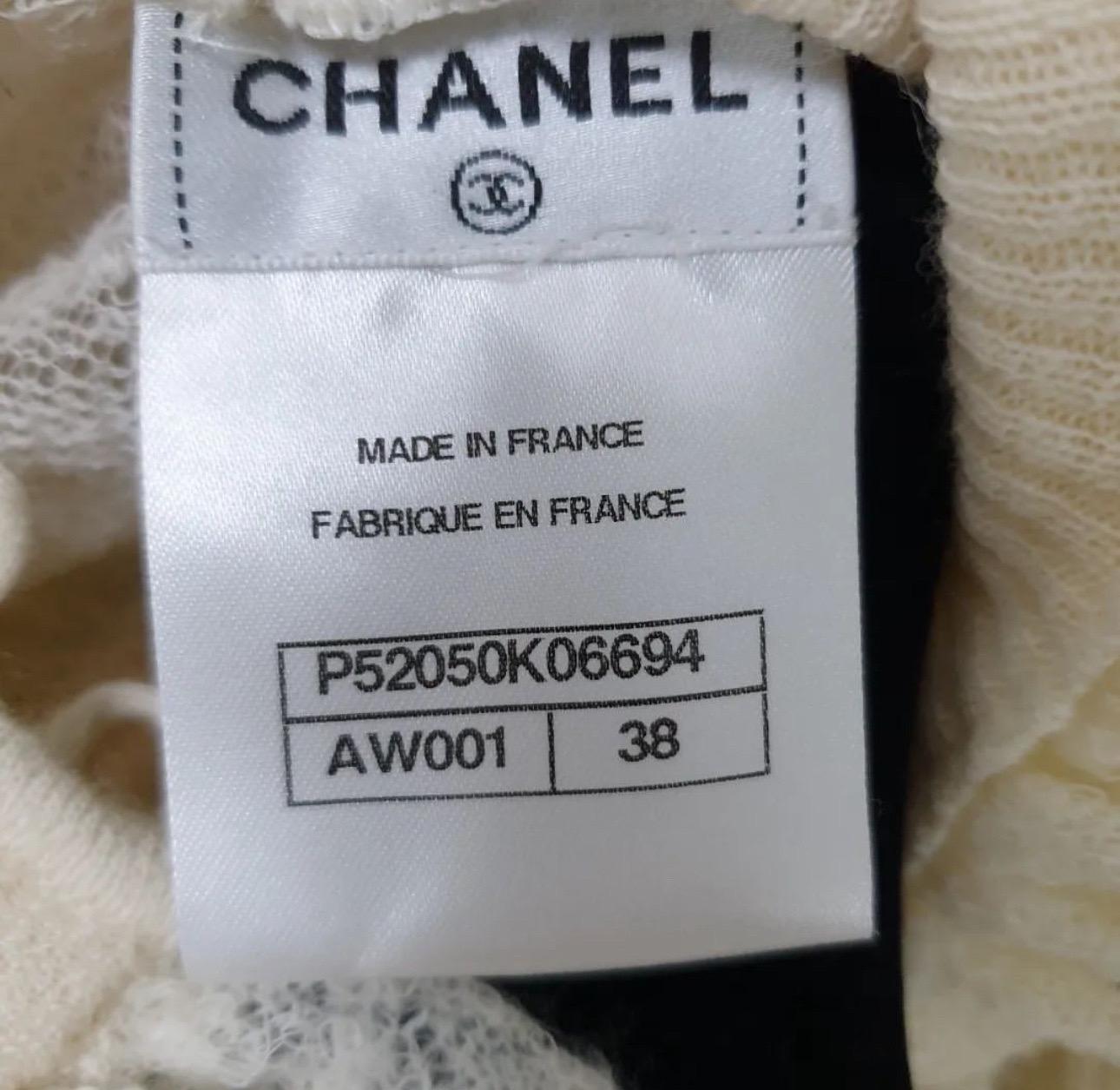 Chanel Beige Turtleneck Salzburg Ruffle Sweater  In Excellent Condition For Sale In Krakow, PL