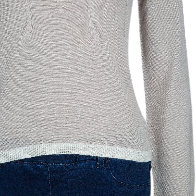 Chanel Beige V Neck Sweater M In Good Condition In Dubai, Al Qouz 2