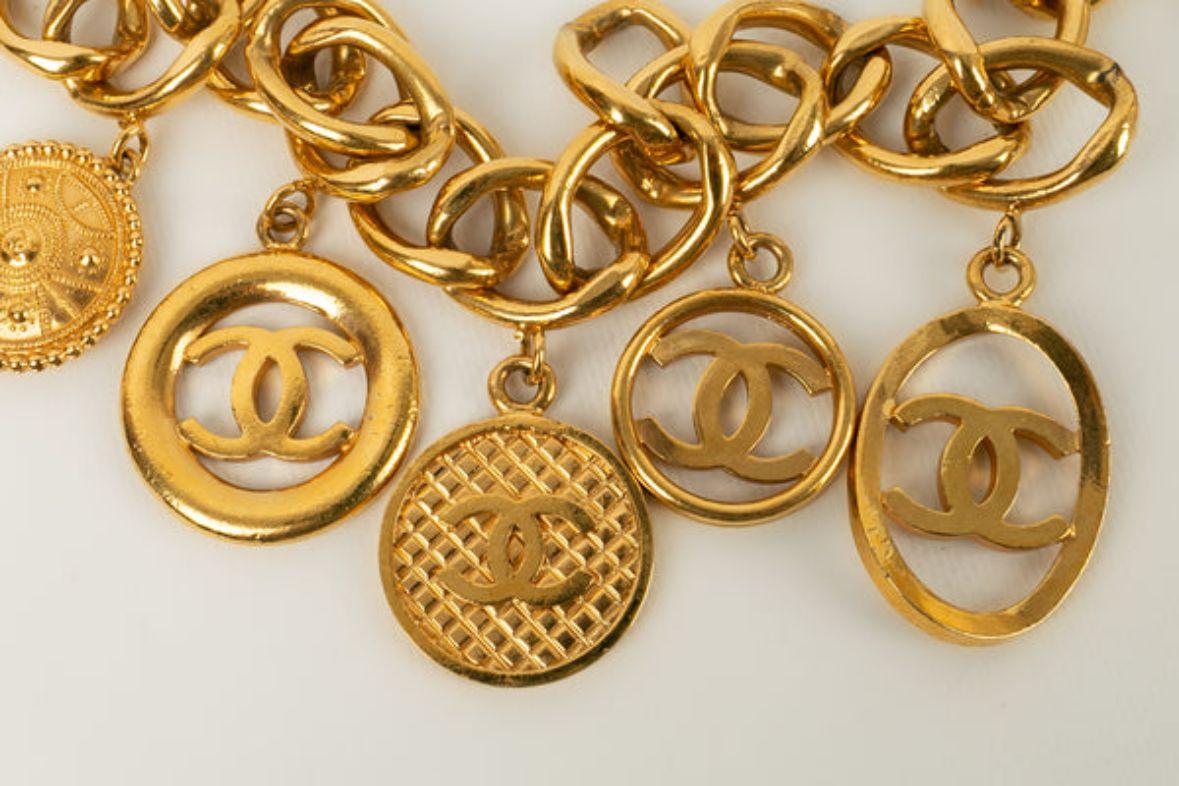 Chanel Belt Charms in Gold Metal, 1993 For Sale 5