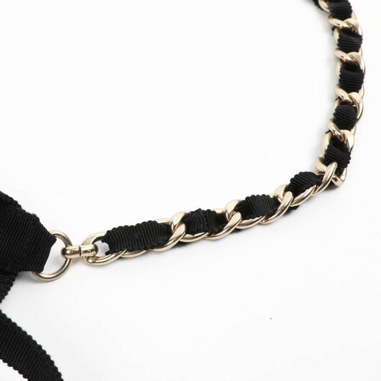 CHANEL belt gold chain interwoven with black fabric In New Condition In Paris, FR