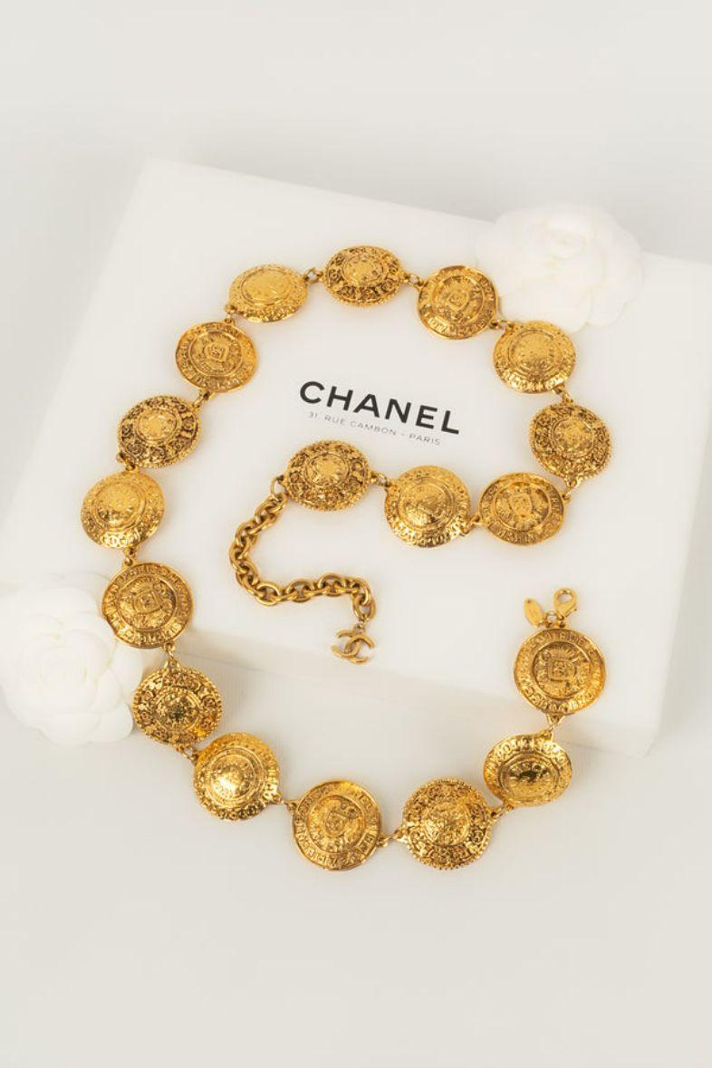 Chanel - (Made in France) Belt in gilded metal. Collection 1984.

Additional information: 
Dimensions: Length: from 79 cm to 88 cm
Condition: Very good condition
Seller Ref number: CCB118