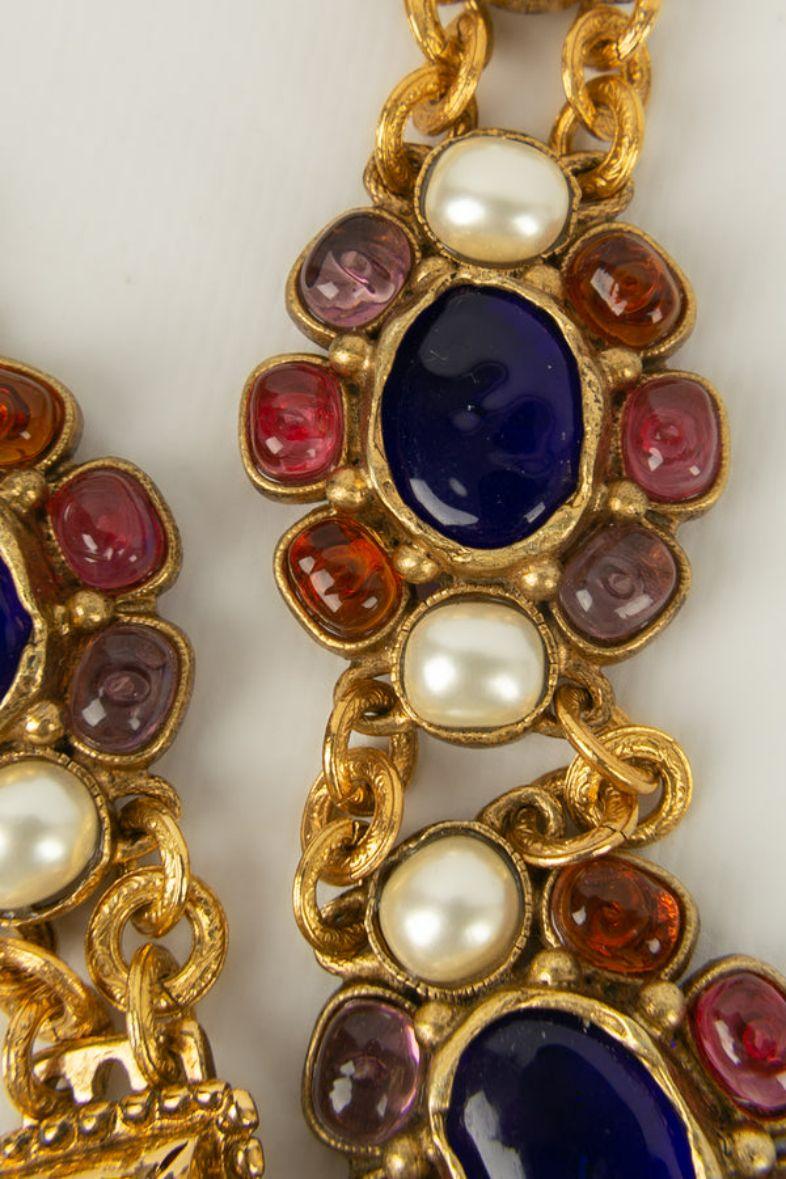 Chanel belt in Gilded Metal, Glass Paste and Pearly Cabochons, 1984 3