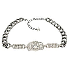 Cintura Chanel Con strass e fibbia in metallo argentato, misura 70