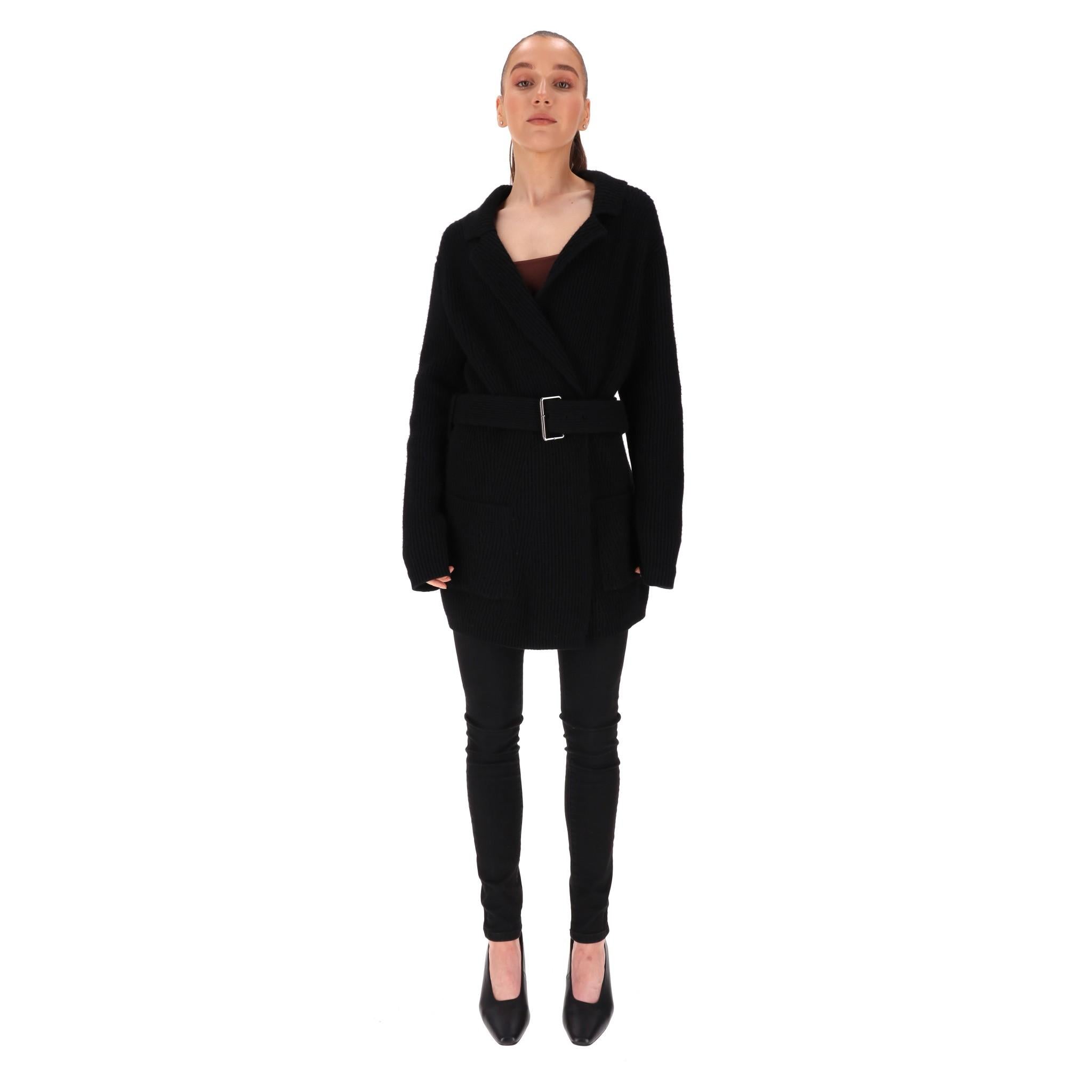 Noir Chanel - Manteau cardio 'Gabrielle Coco' en cachemire avec ceinture en vente