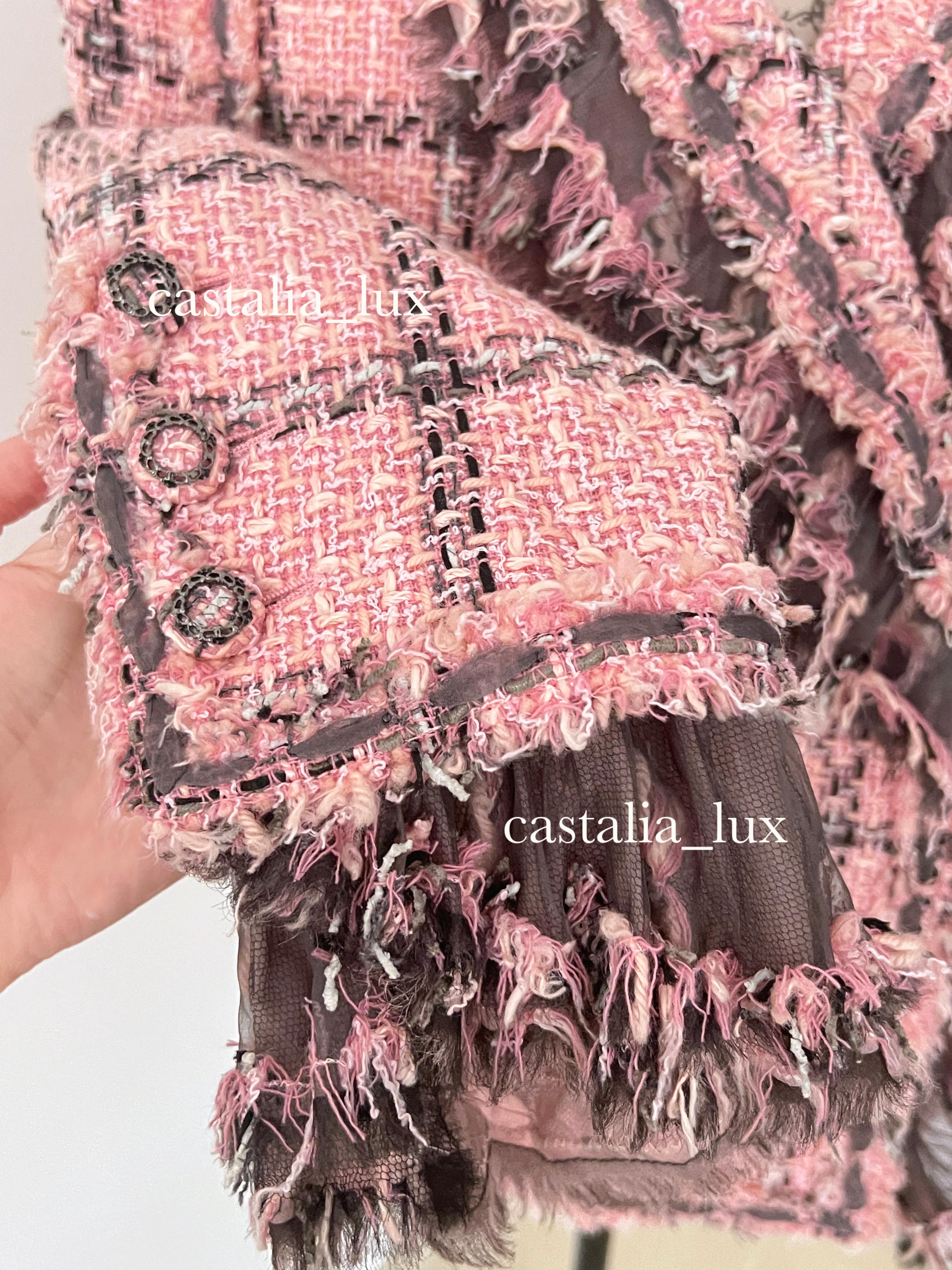 Chanel Beyonce Style Collectible Tweed Jacket 10