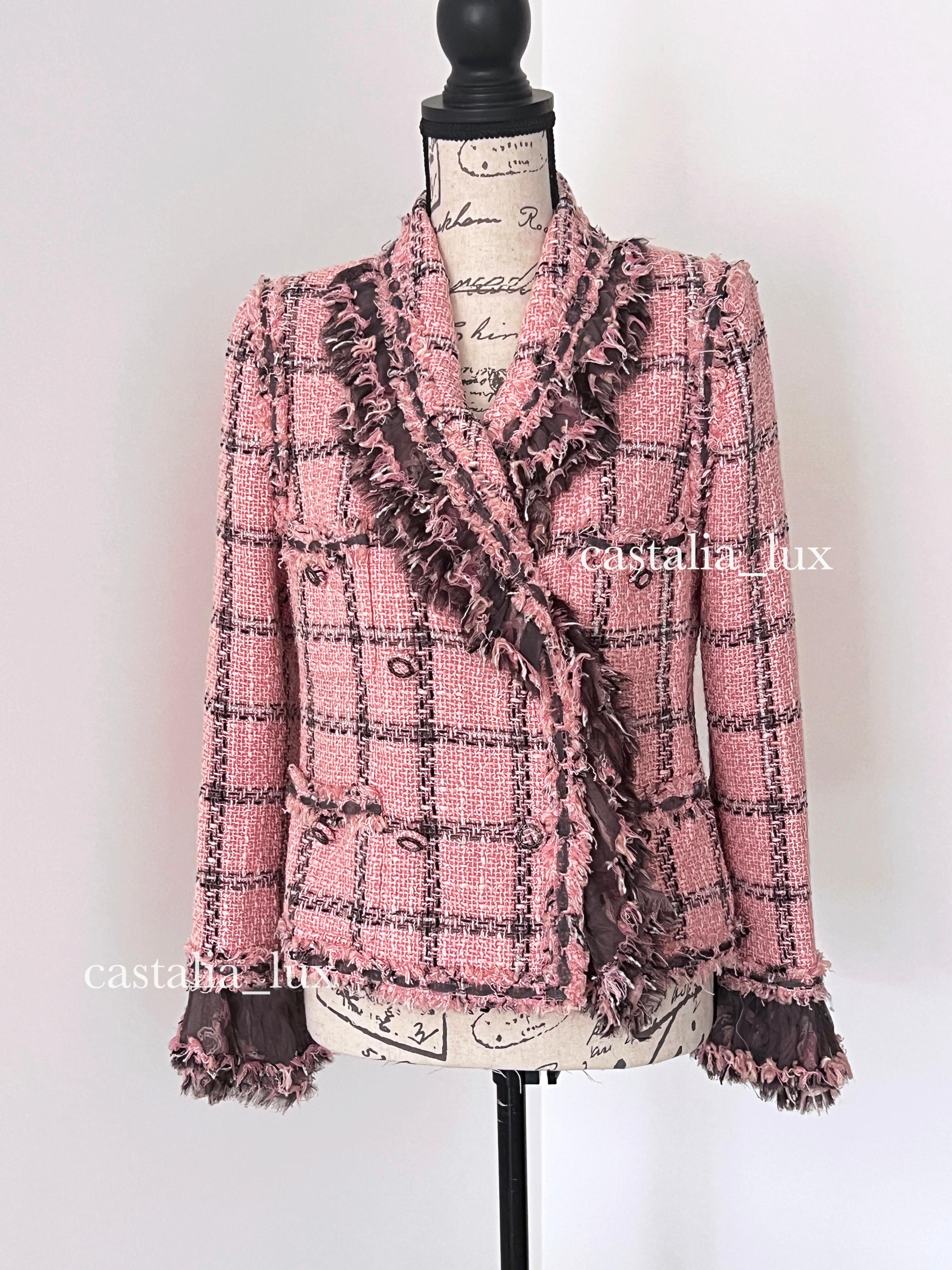 Chanel Beyonce Style Collectible Tweed Jacket 15