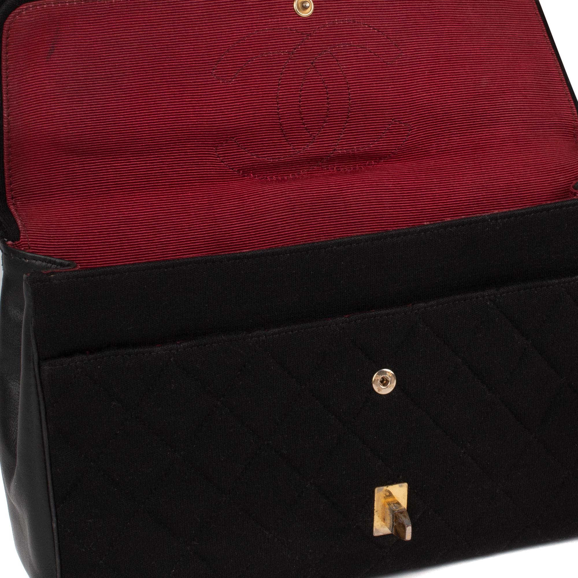Handbag Chanel vintage in Black Jersey And Leather, GHW ! 1