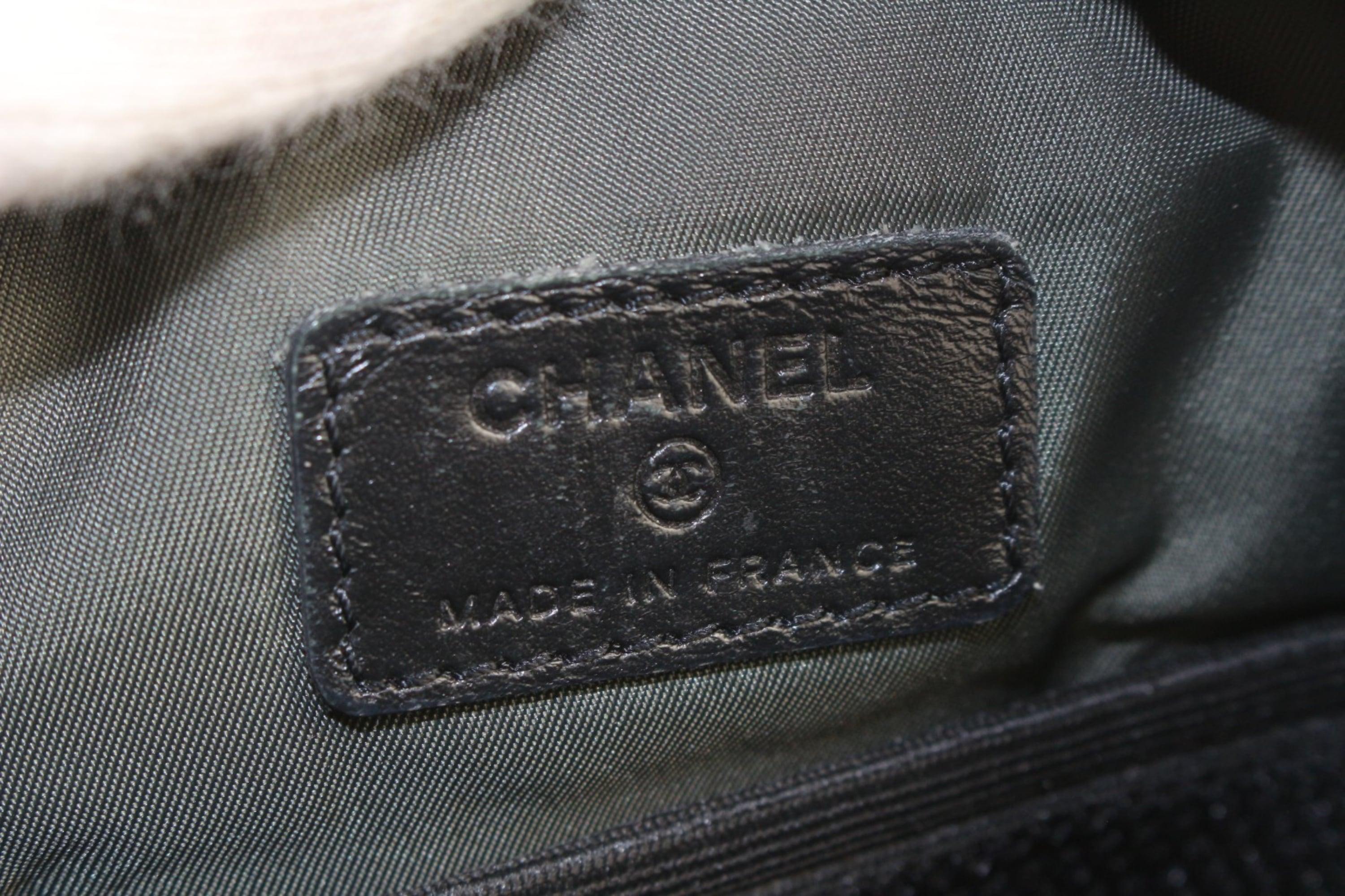 Chanel Bicolor CC Logo Sports Convertible Crossbody Round Sling Belt Bag 5C0424 7