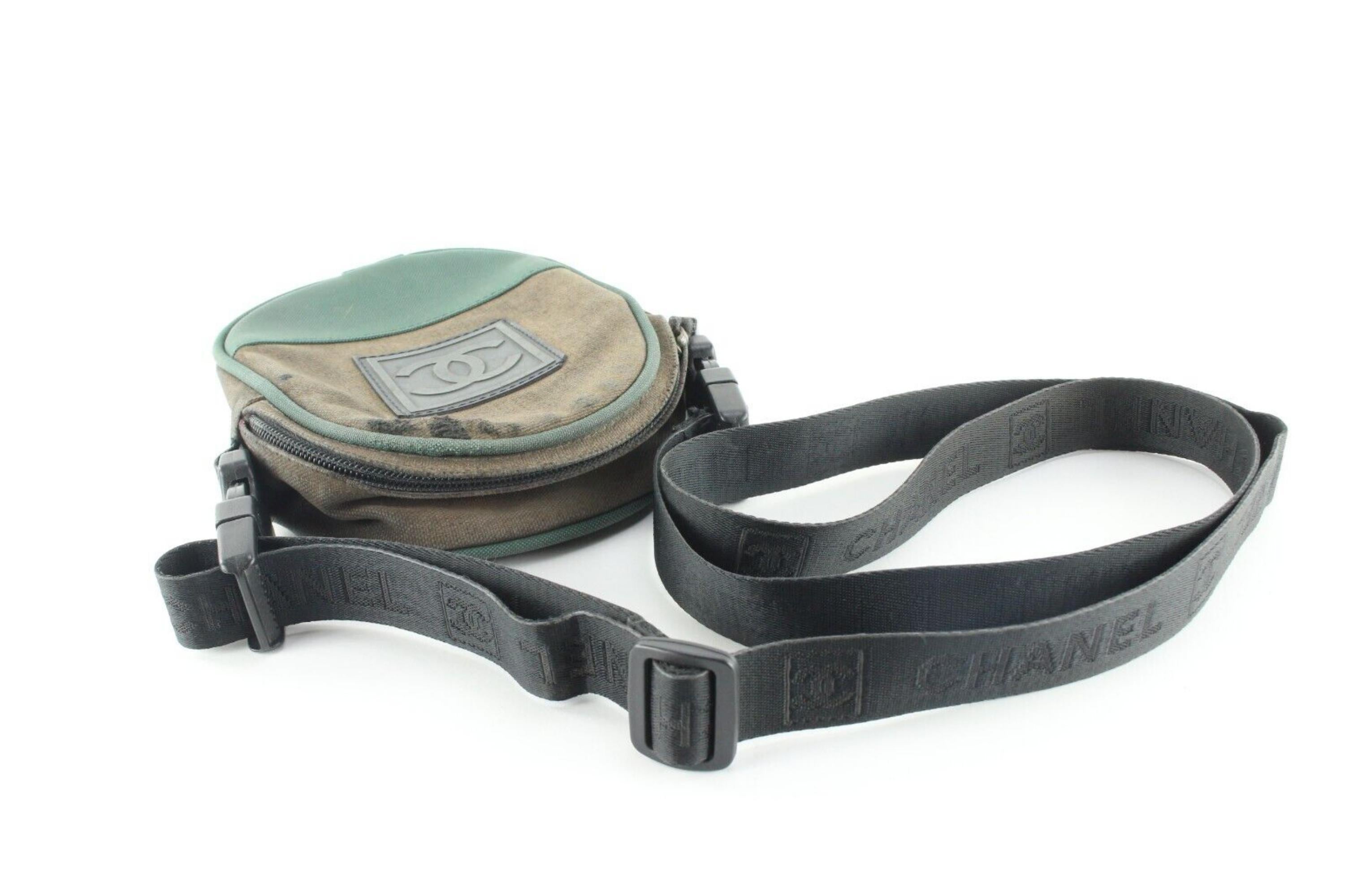 Chanel Bicolor CC Logo Sports Convertible Crossbody Round Sling Belt Bag 5C0424 3
