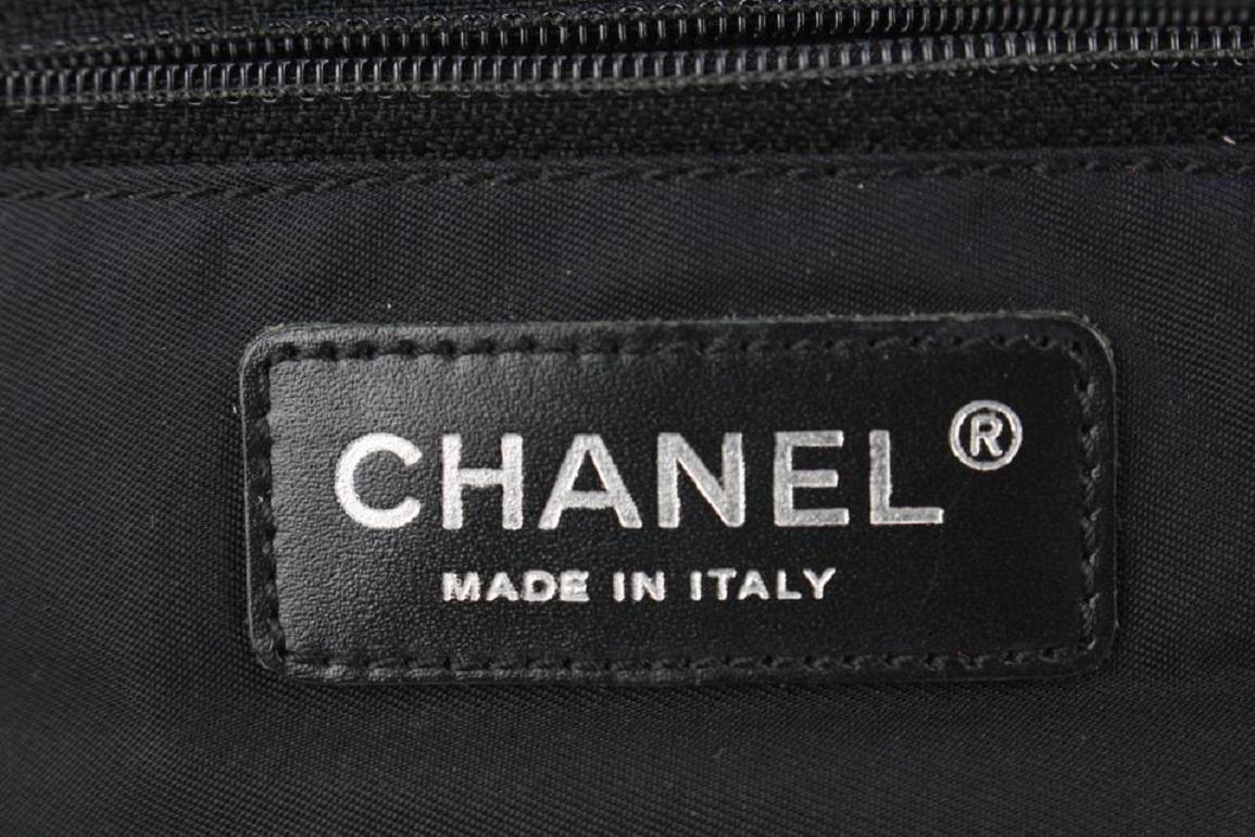 Women's Chanel Bicolor White x Black New Line Shopper Tote bag 917cas32 For Sale