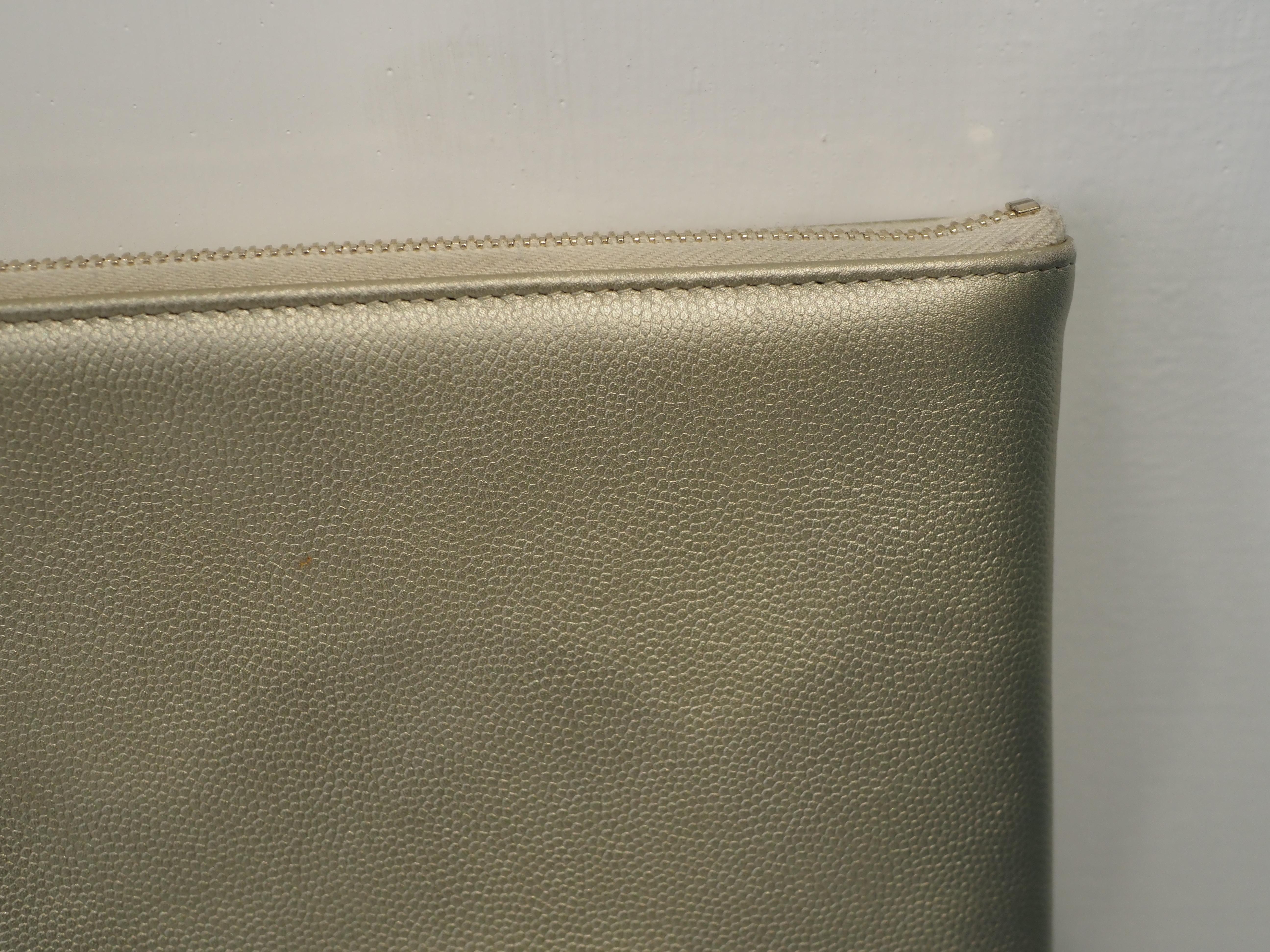 Chanel bicolour leather clutch For Sale 8