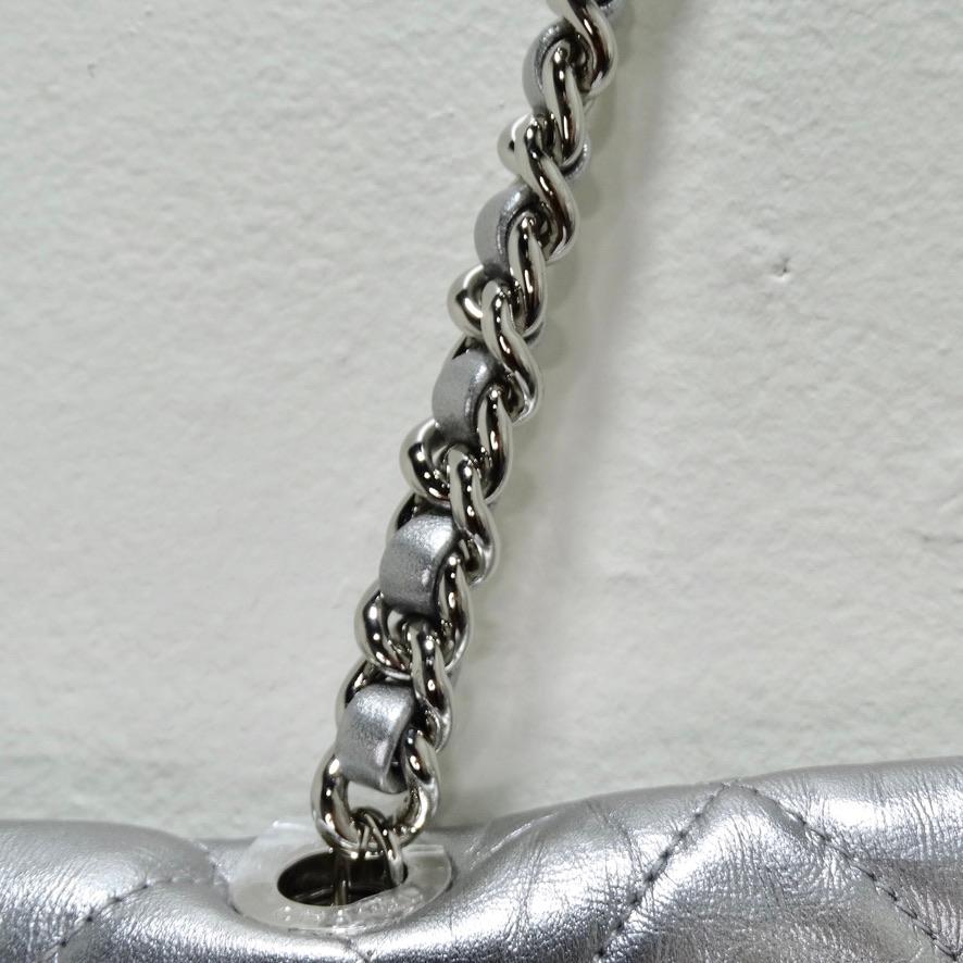 Chanel - Sac à rabat Big Bang Chain - Cuir de veau métallique froissé Bon état - En vente à Scottsdale, AZ