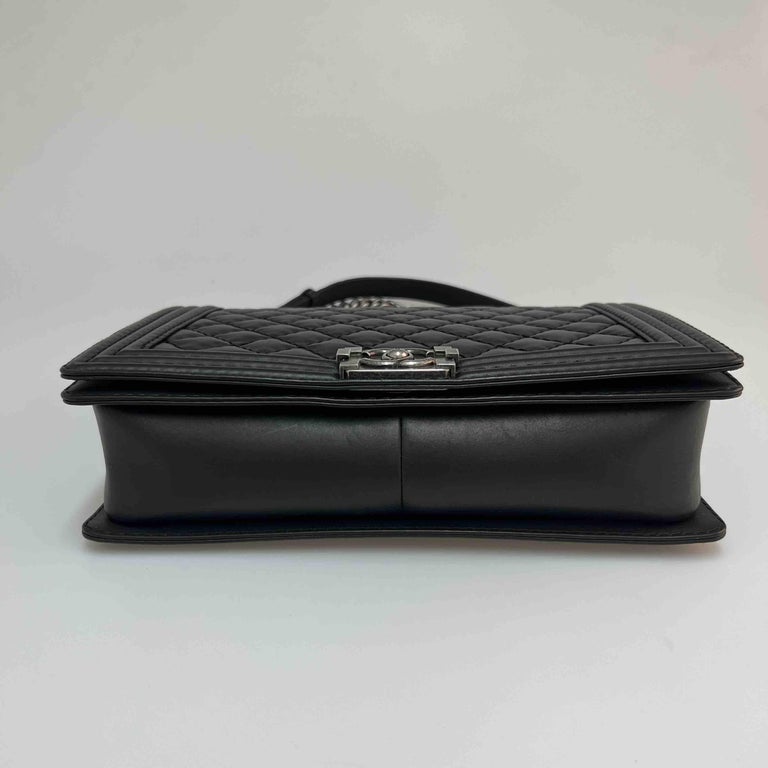 CHANEL Big BOY Bag in Black Leather For Sale at 1stDibs