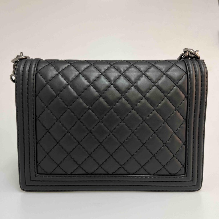 CHANEL Big BOY Bag in Black Leather For Sale at 1stDibs