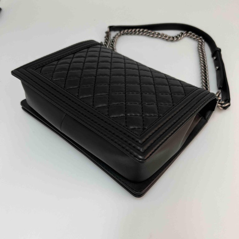 CHANEL Big BOY Bag in Black Leather For Sale at 1stDibs