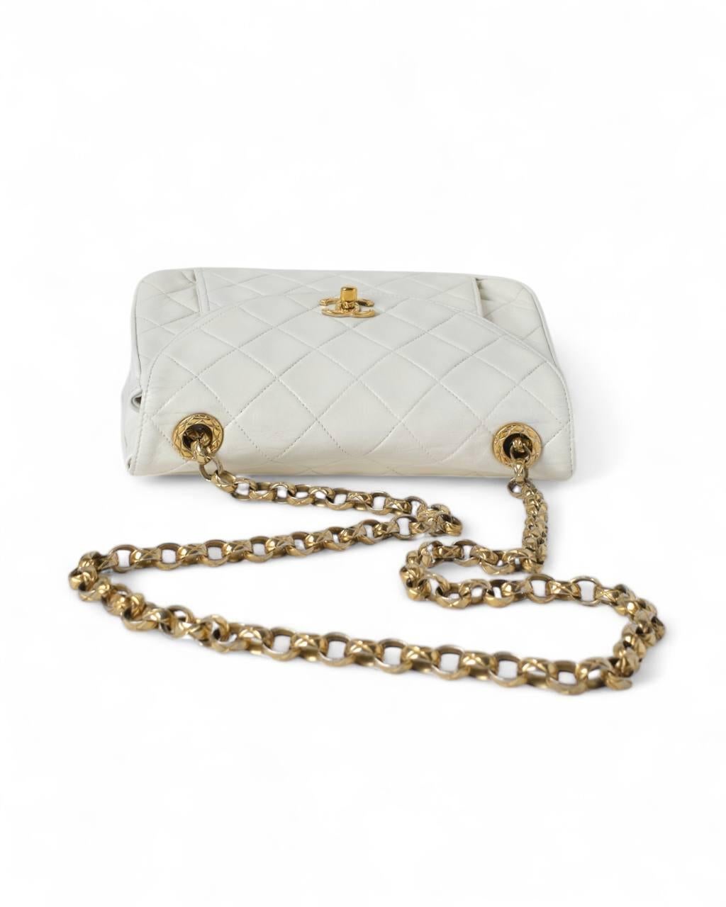 Chanel Bijoux Tracolla Timeless Vintage Bianca 2
