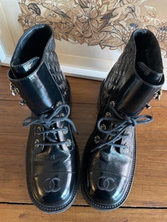 Chanel bikers in patent leather.