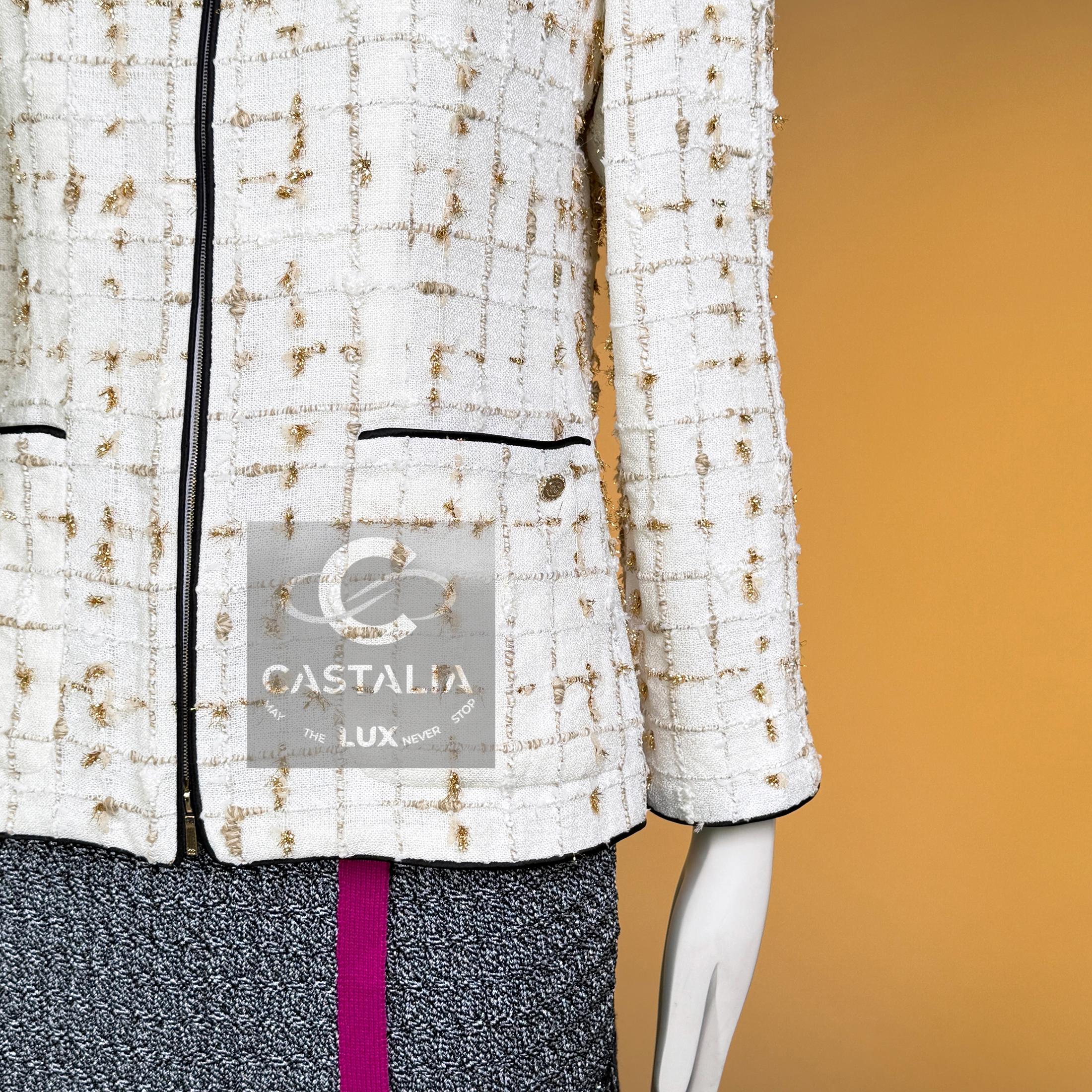 Chanel Billboard Legend 2019 Giacca in tweed bianco 38 FR in vendita 7