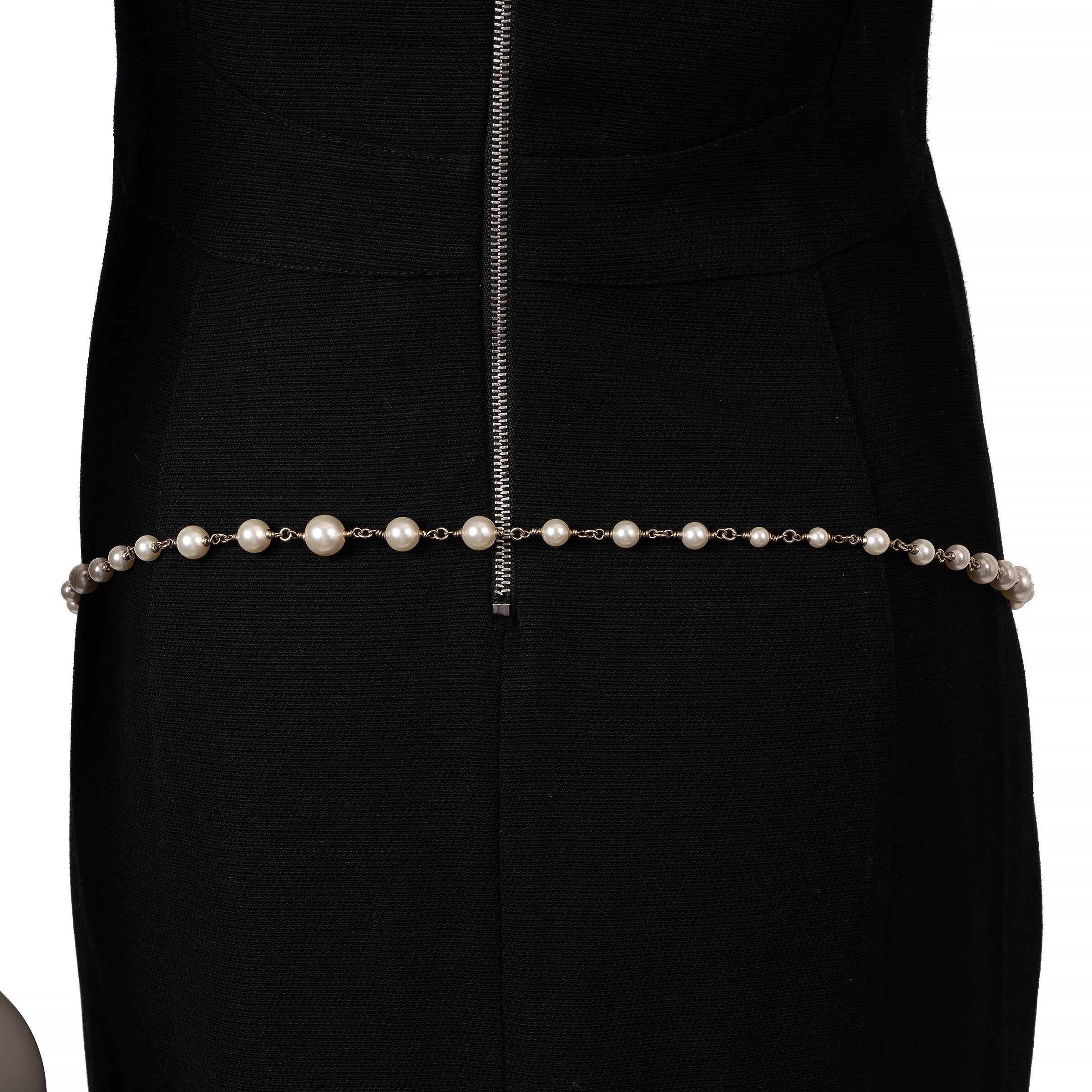 Donna CHANEL nero 07P COCO CHARMS PEARL CHAIN Cintura L in vendita