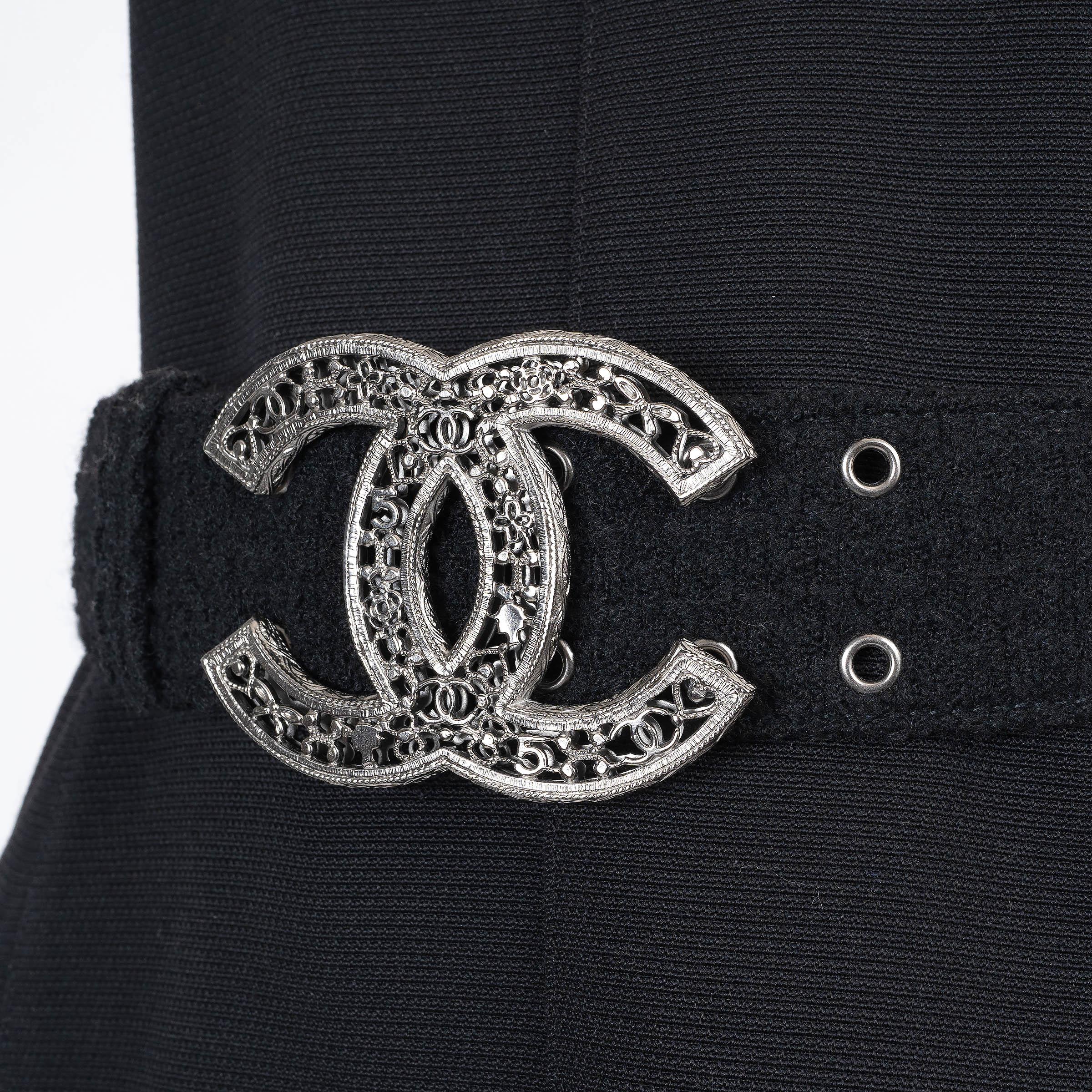 CHANEL black 08A LONDON CC FILIGREE TWEED Waist Belt 38 For Sale 1