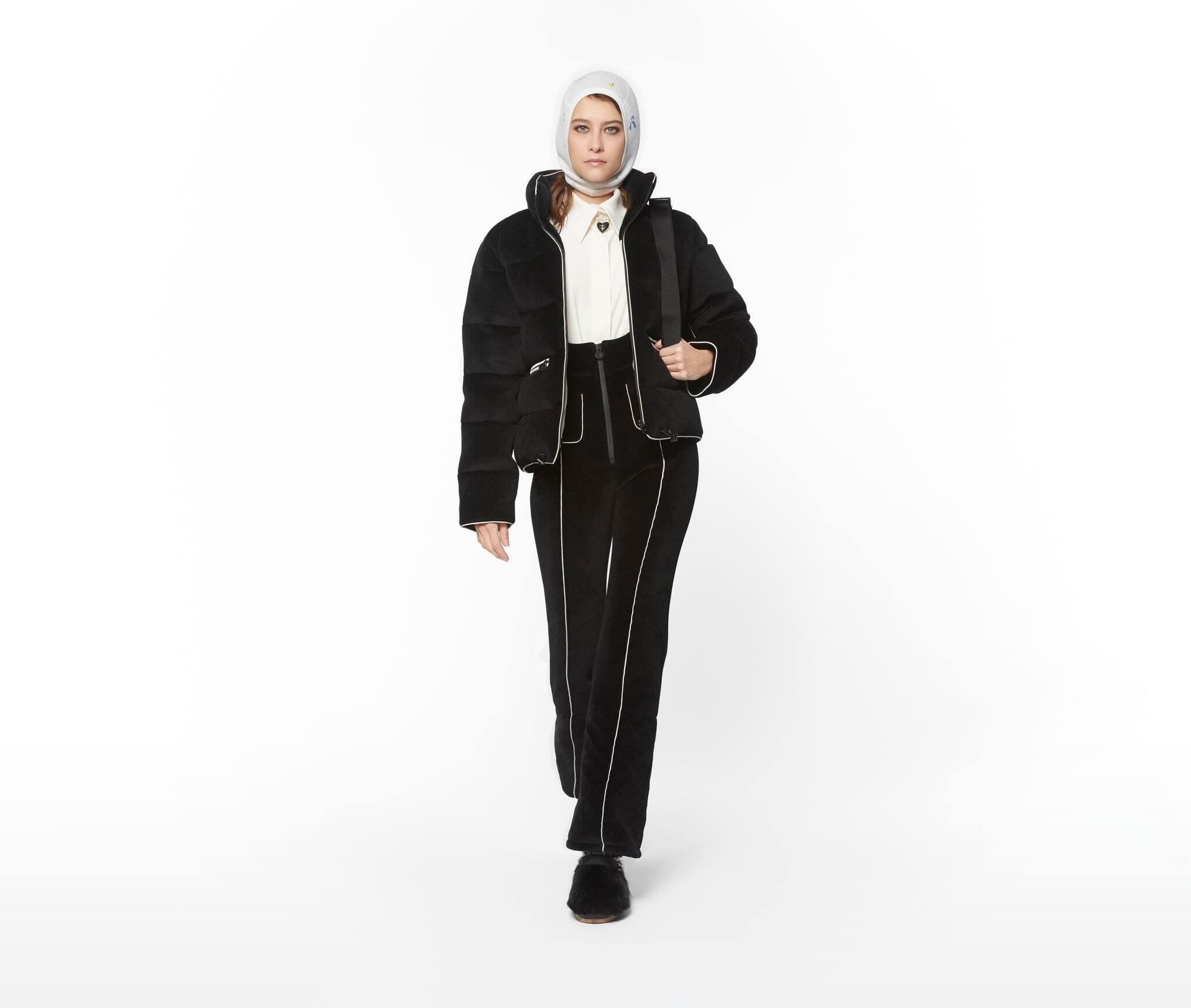 CHANEL noir 18B COCO NEIGE DOWN PUFFER Jacket 40 M en vente 4