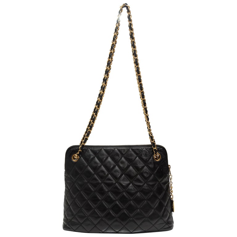 Chanel Black 1980s Quilted Leather Bag For Sale at 1stDibs