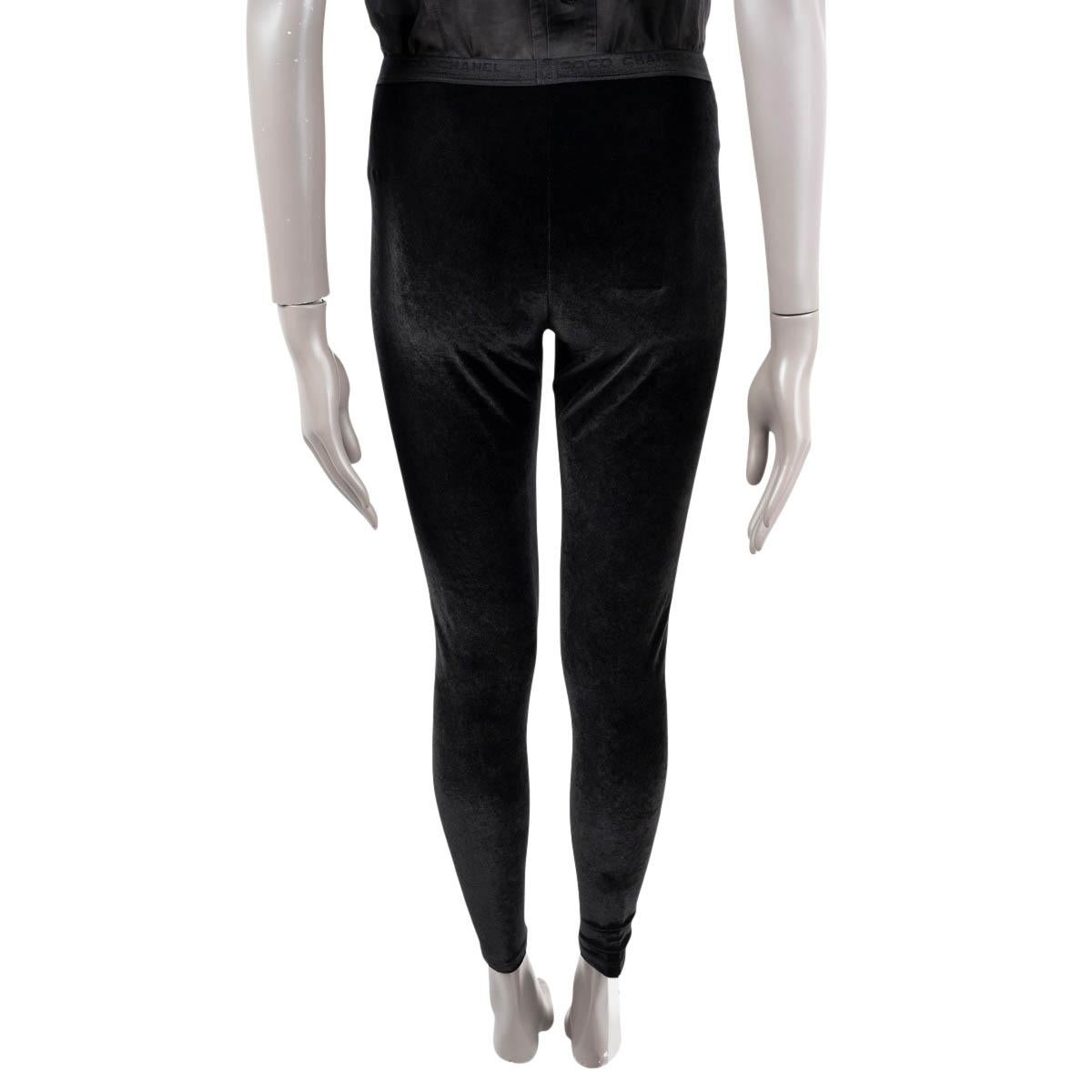 Black CHANEL black 2015 15A SALZBURG VELVET LEGGINGS Pants II 2 For Sale