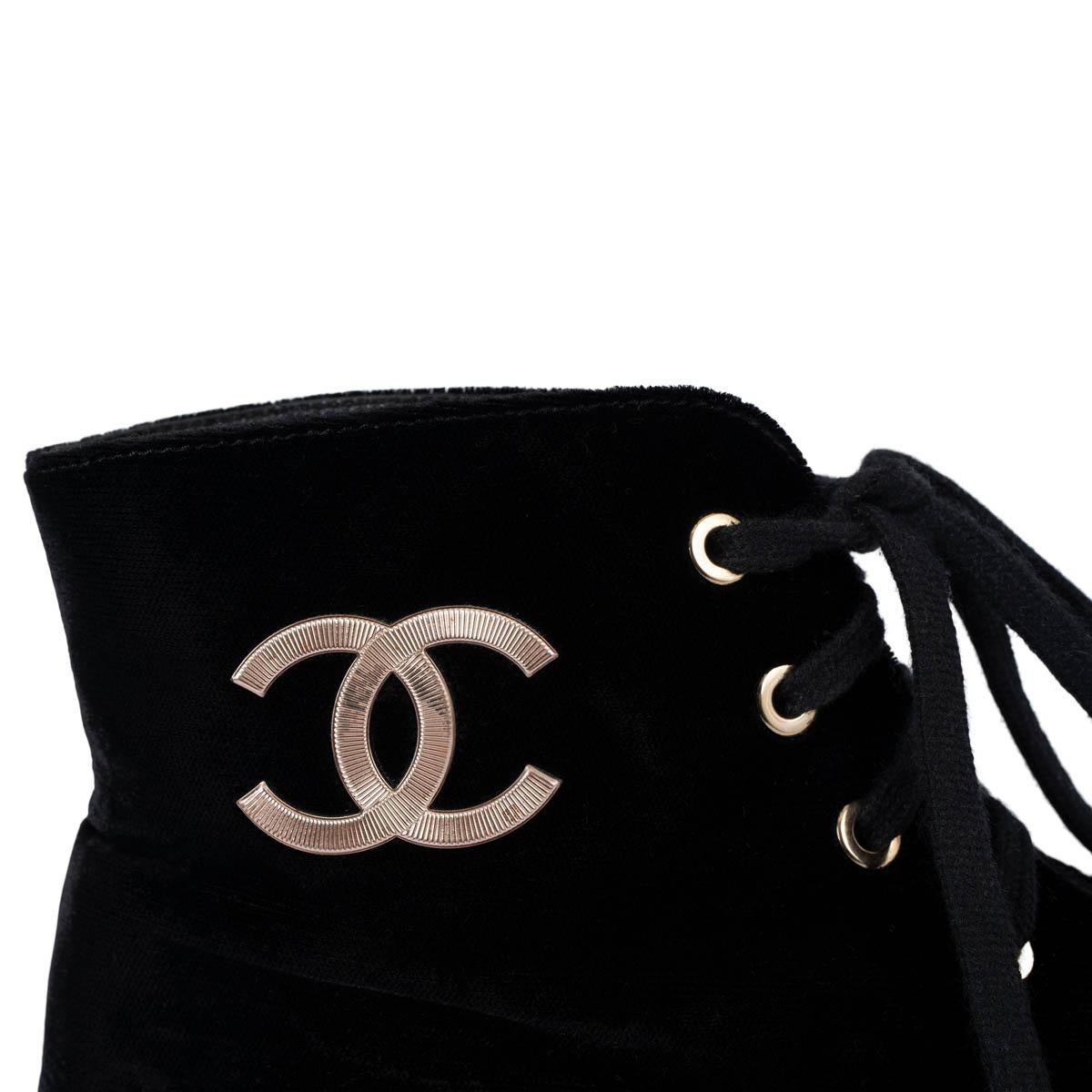CHANEL negro 2018 18A HAMBURG VELVET LACE-UP Botines Zapatos 38.5 en venta 2