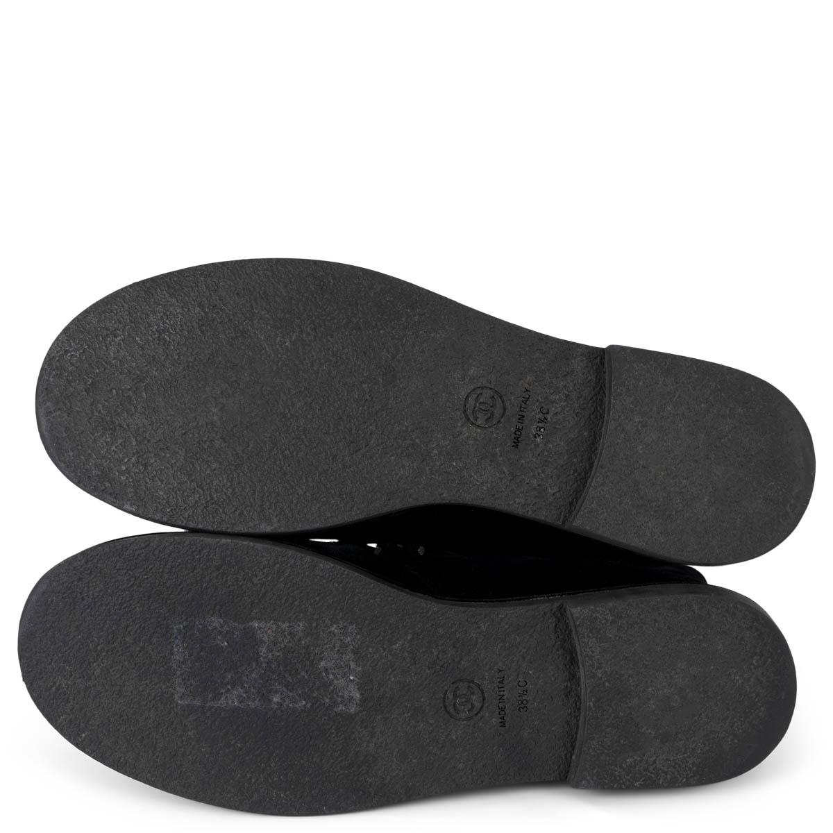 CHANEL black 2018 18A HAMBURG VELVET LACE-UP Ankle Boots Shoes 38.5 For Sale 4