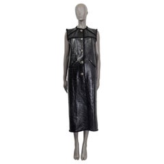 CHANEL black 2018 CRACKED LEATHER & SHEARLING SLEEVELESS Coat Jacket 38 S