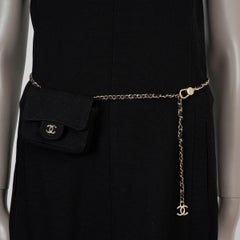 CHANEL noir 21C CAPRI QUILTED JERSEY MICRO Sac à ceinture
