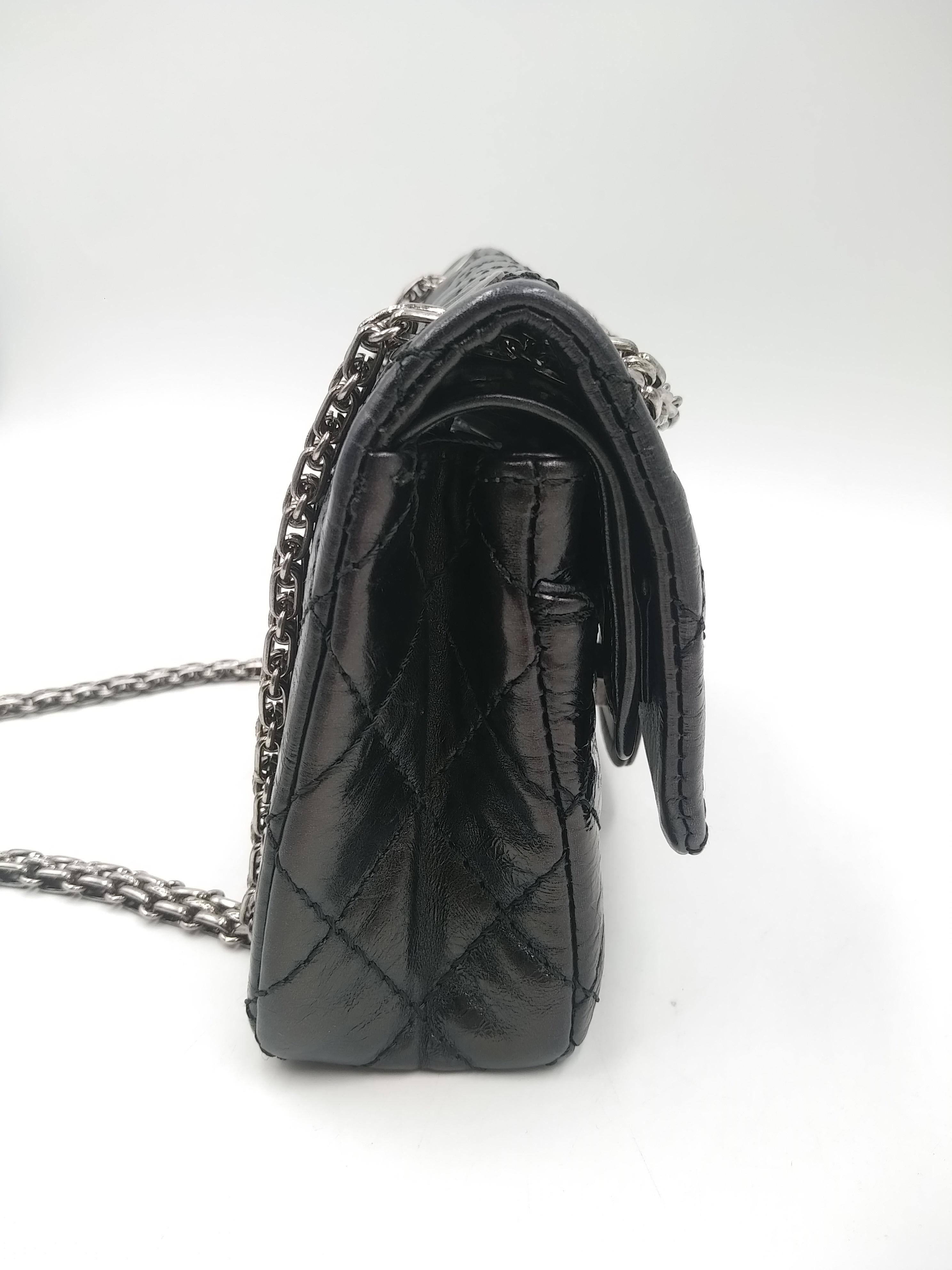 Women's or Men's Chanel Black 2.55  Reissue 224 Bag