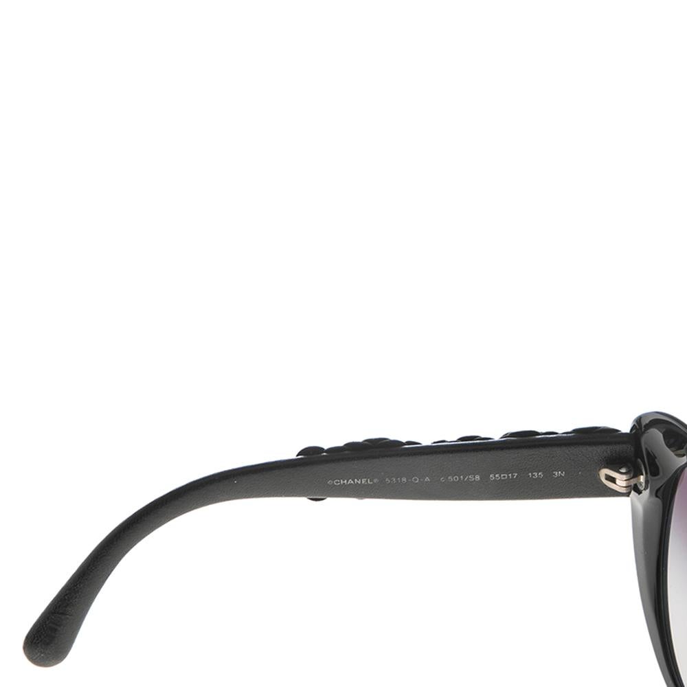 Chanel Black 5318-Q-A Camellia Gradient Oval Sunglasses In Good Condition In Dubai, Al Qouz 2