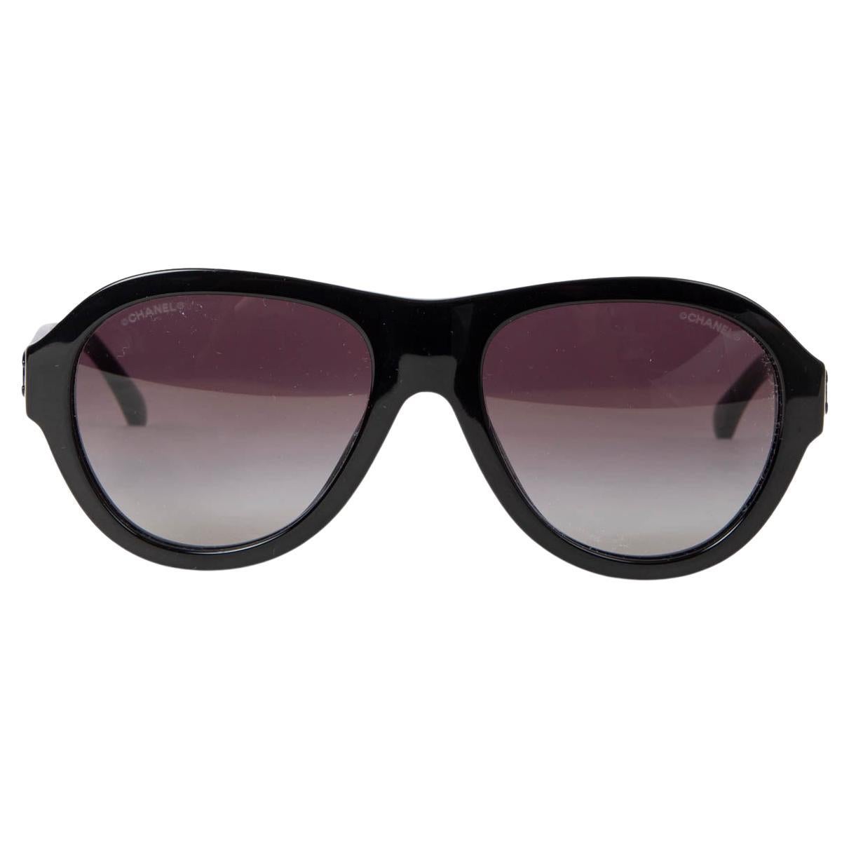 CHANEL black 5467-B AVIATOR Sunglasses Gradient Lens