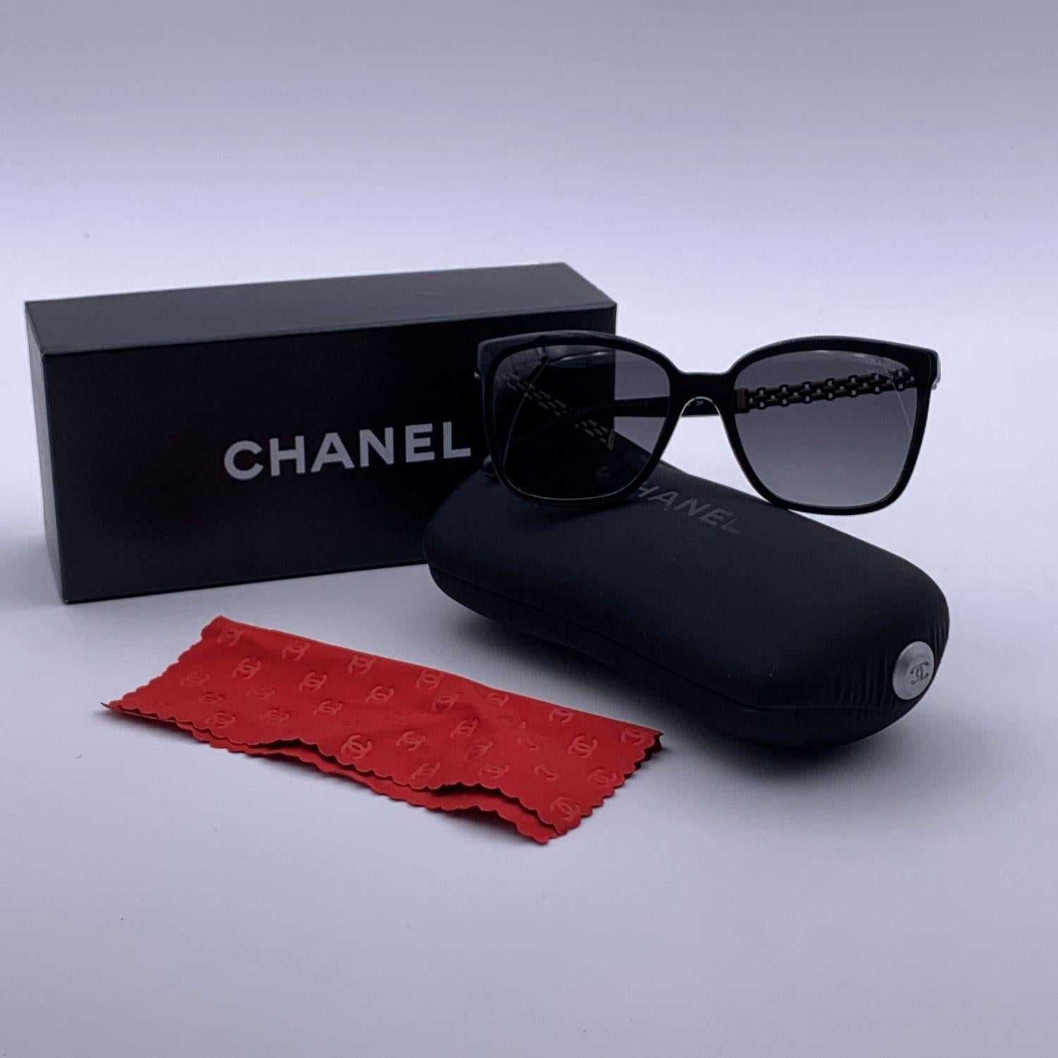 Chanel Black Acetate 5325 Polarized Sunglasses 54/17 140mm 2