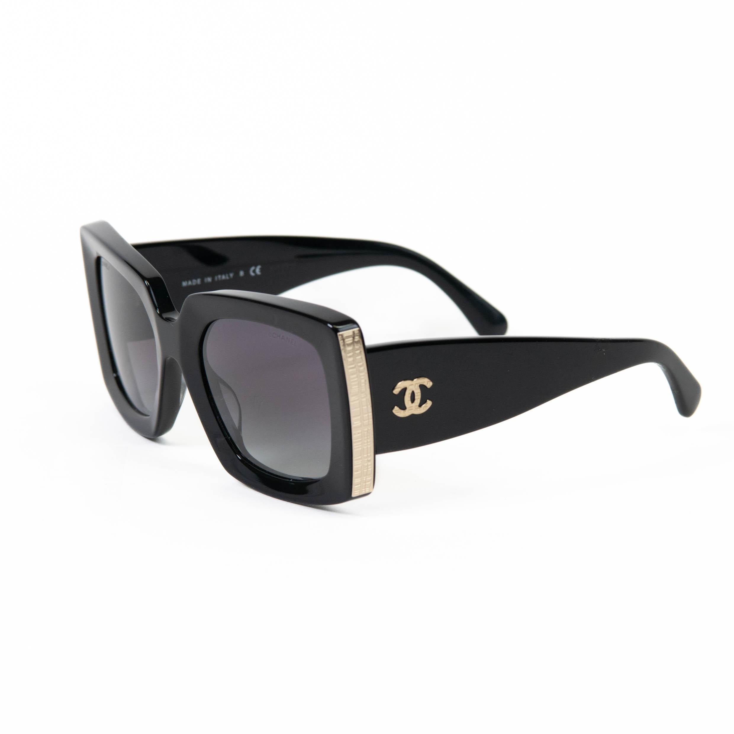 Women's or Men's Chanel Black Acetate Rectangle Sunglasses 5435